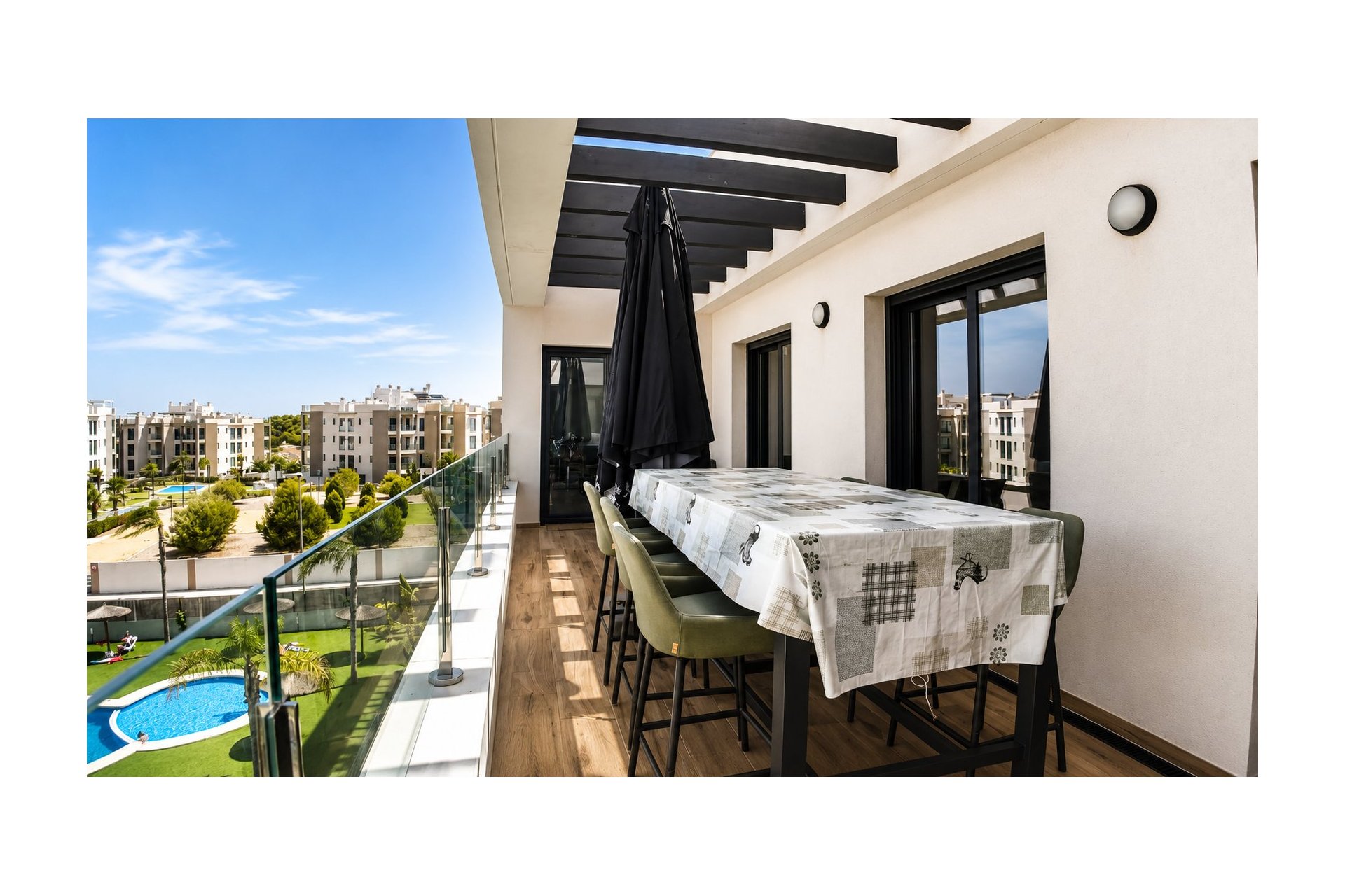 Återförsäljning - Apartment -
Orihuela Costa - Villamartin