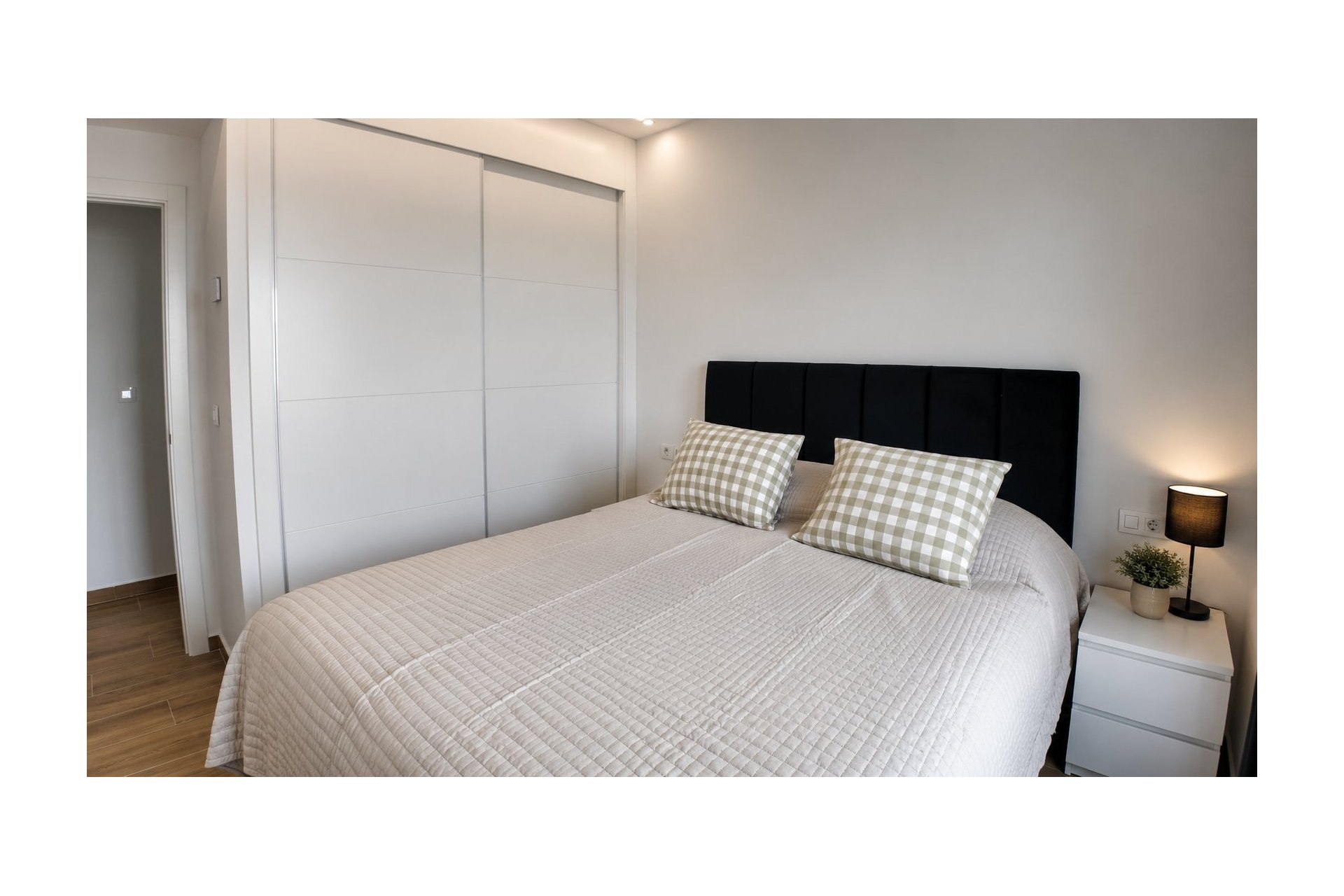 Återförsäljning - Apartment -
Orihuela Costa - Villamartin