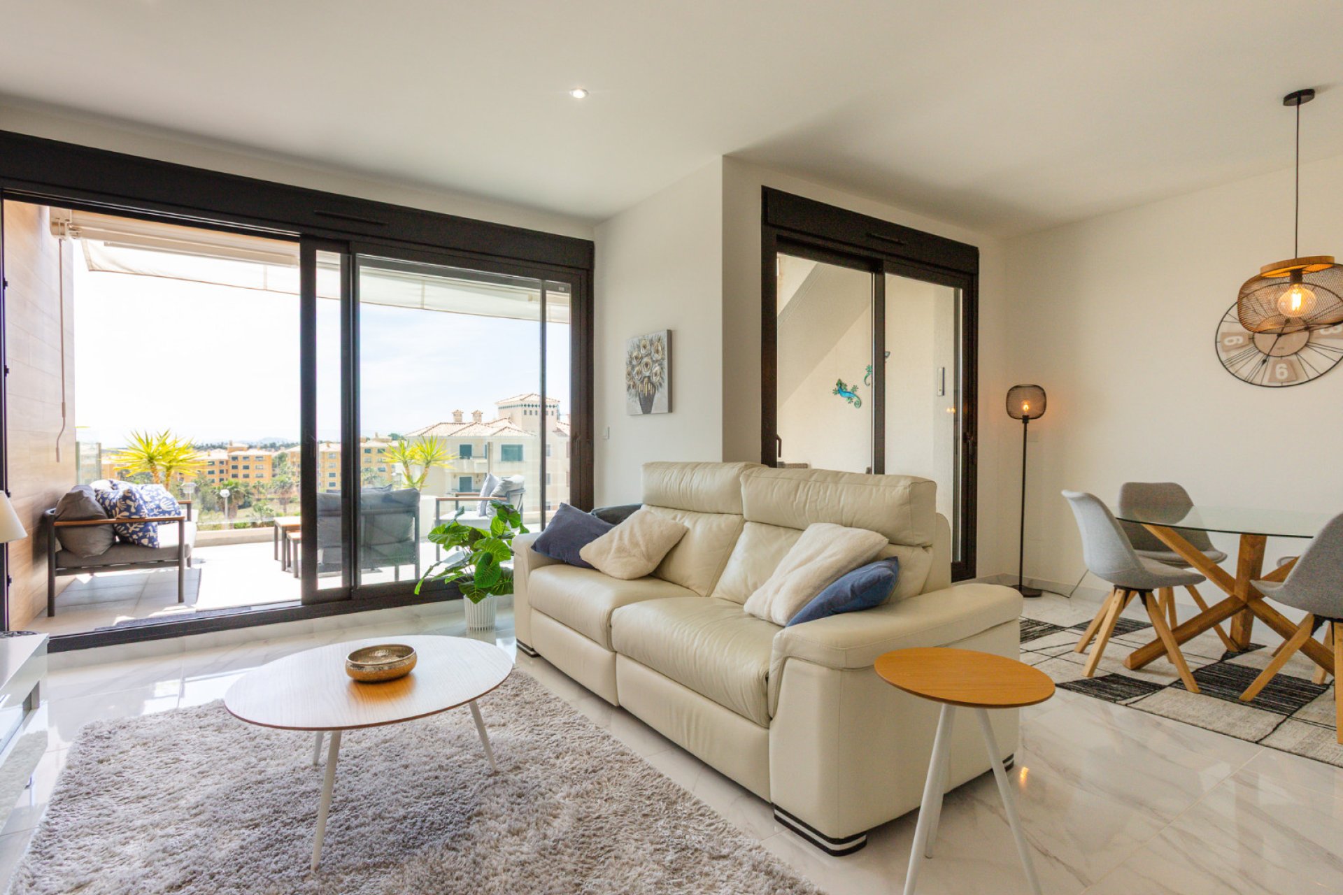 Återförsäljning - Apartment -
Orihuela Costa - Villamartín