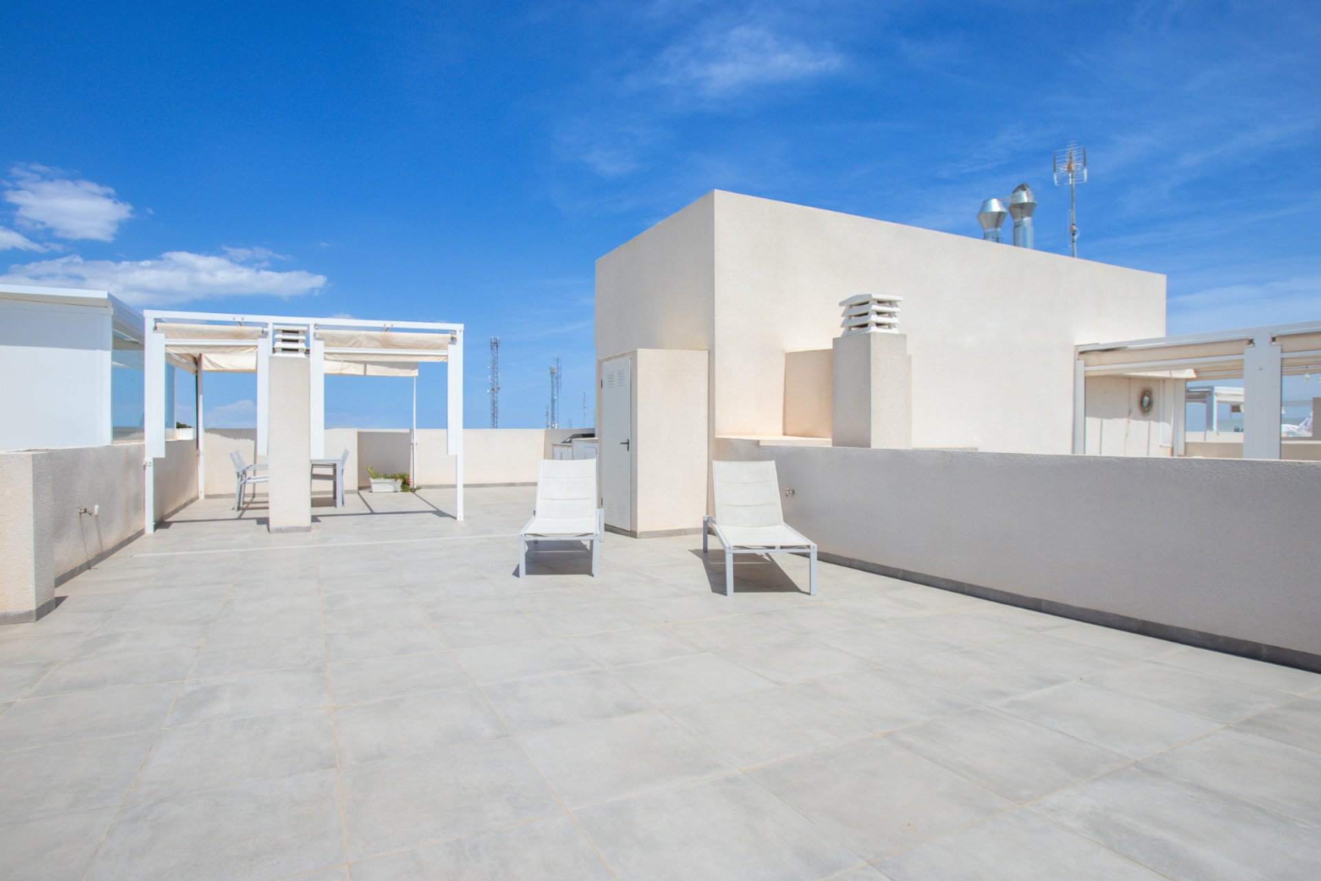 Återförsäljning - Apartment -
Orihuela Costa - Villamartín