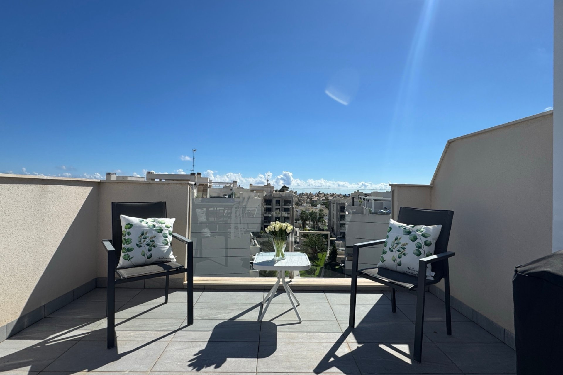 Återförsäljning - Apartment -
Orihuela Costa - Villamartín