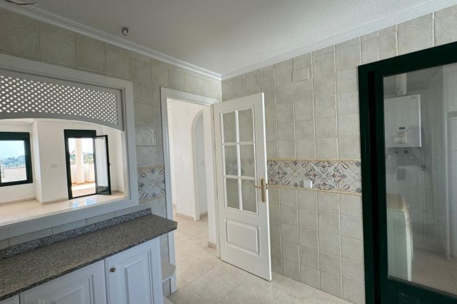 Återförsäljning - Apartment -
Orihuela Costa