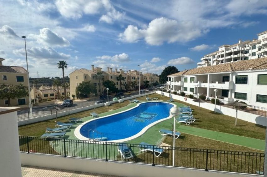 Återförsäljning - Apartment -
Orihuela Costa