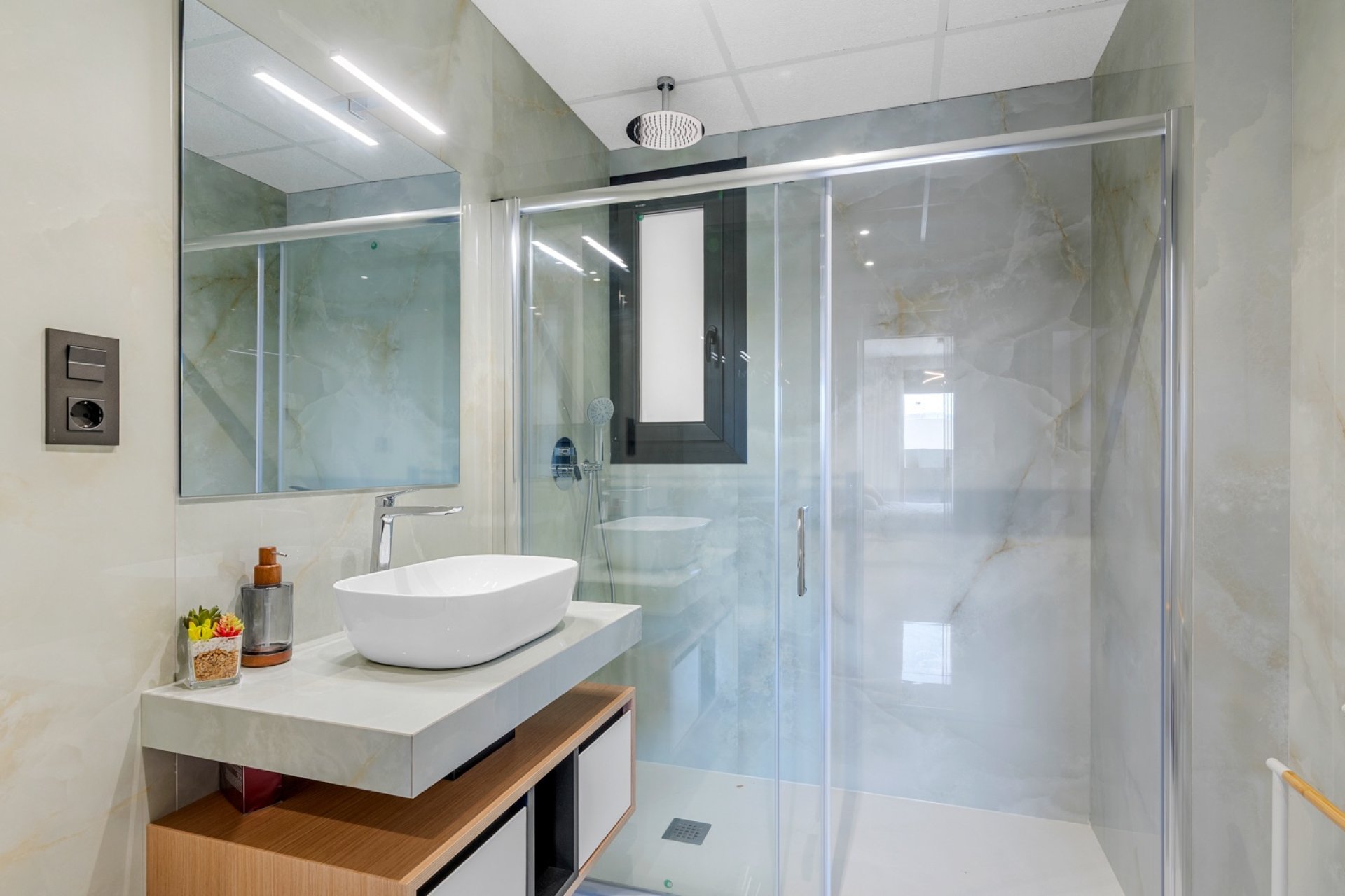 Återförsäljning - Apartment -
Orihuela Costa