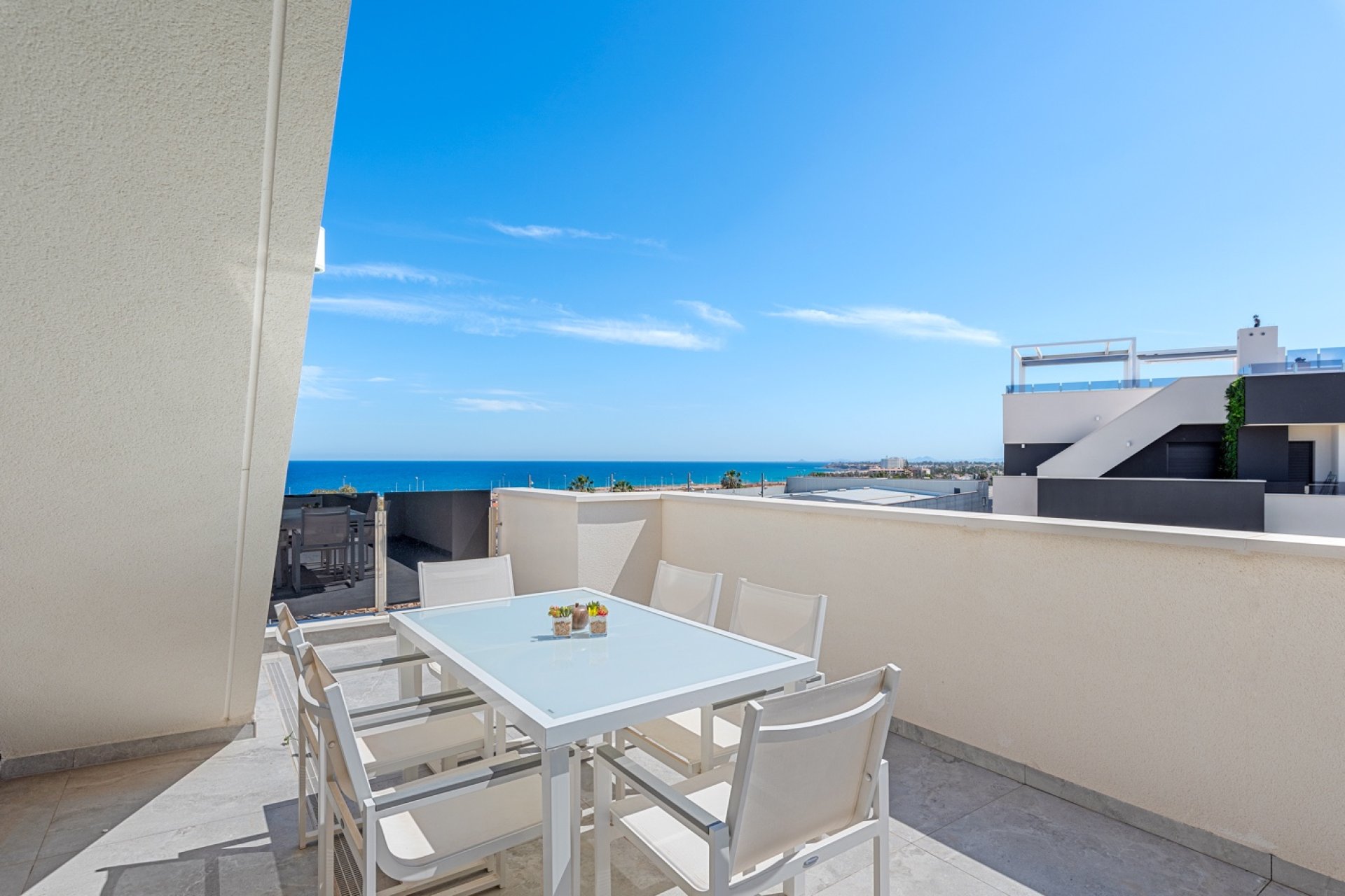 Återförsäljning - Apartment -
Orihuela Costa
