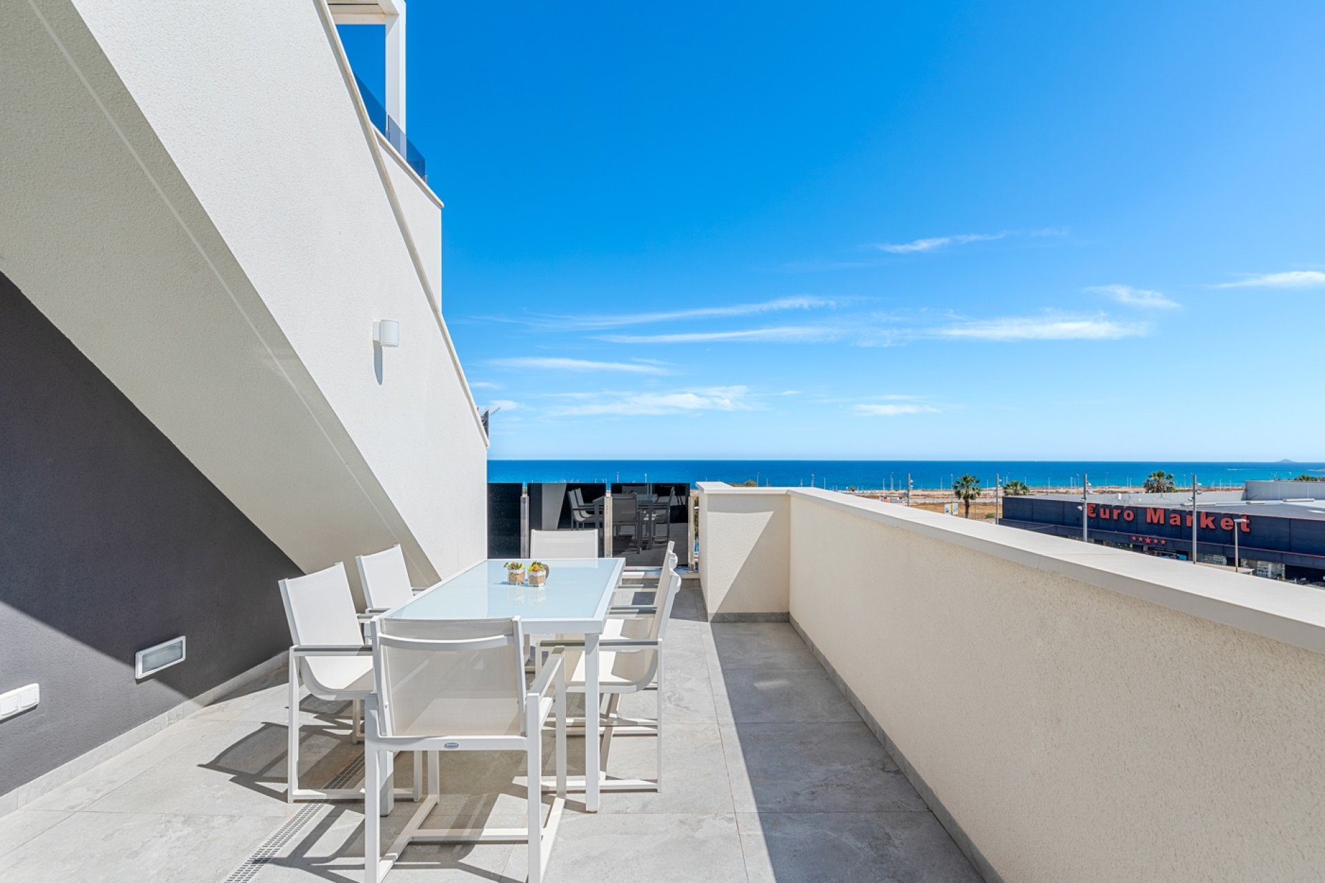 Återförsäljning - Apartment -
Orihuela Costa