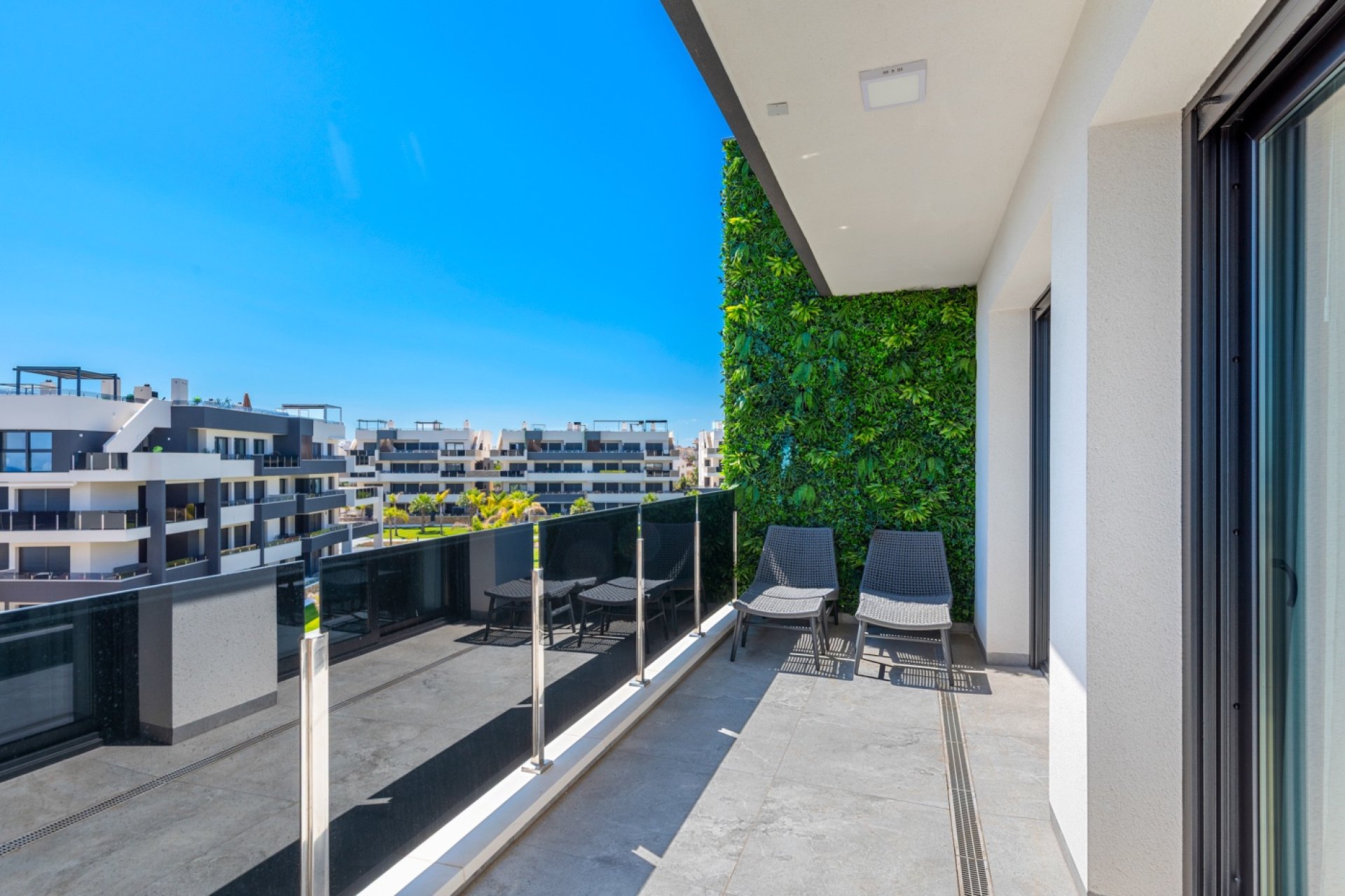 Återförsäljning - Apartment -
Orihuela Costa