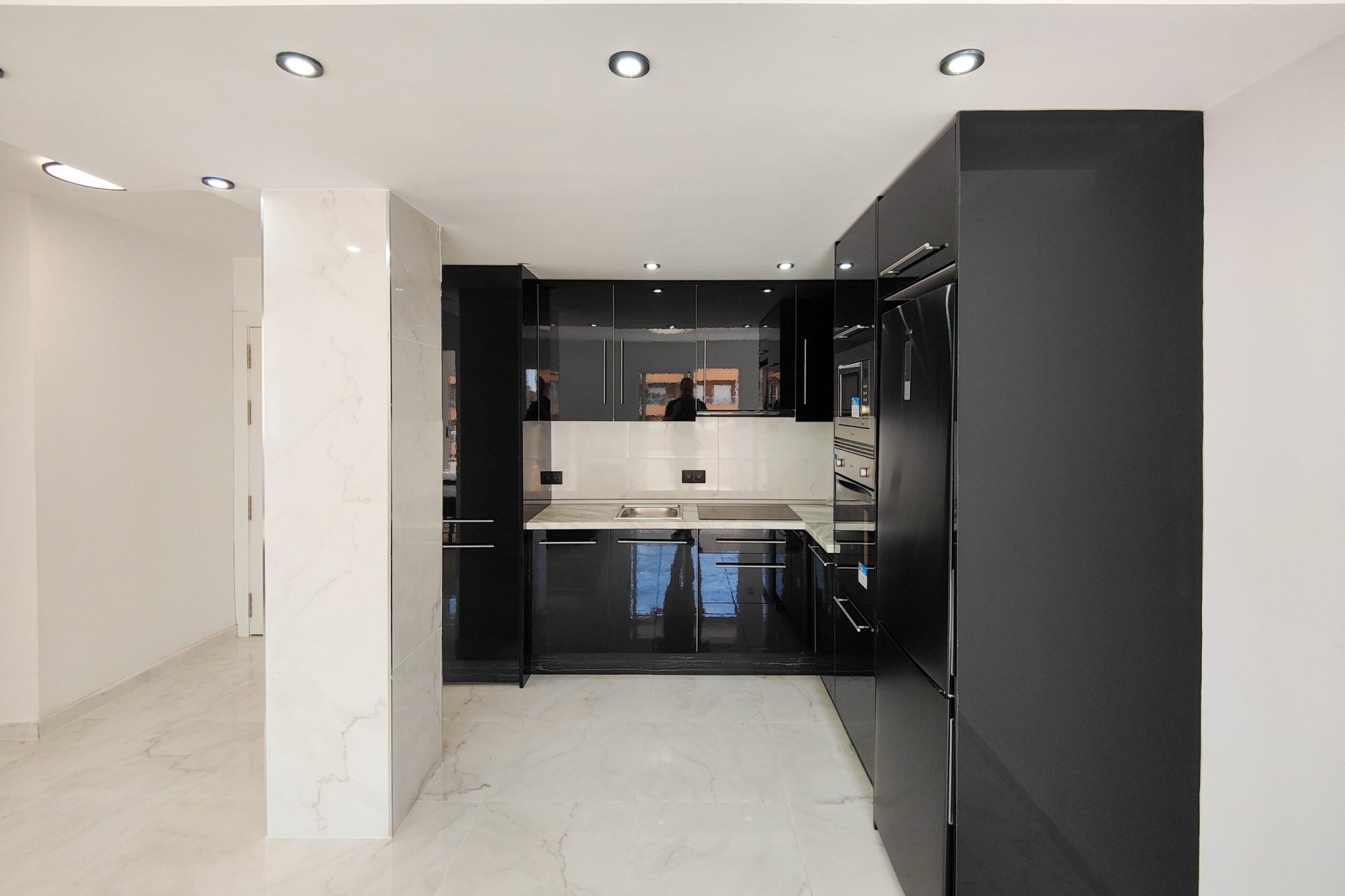 Återförsäljning - Apartment -
Orihuela Costa