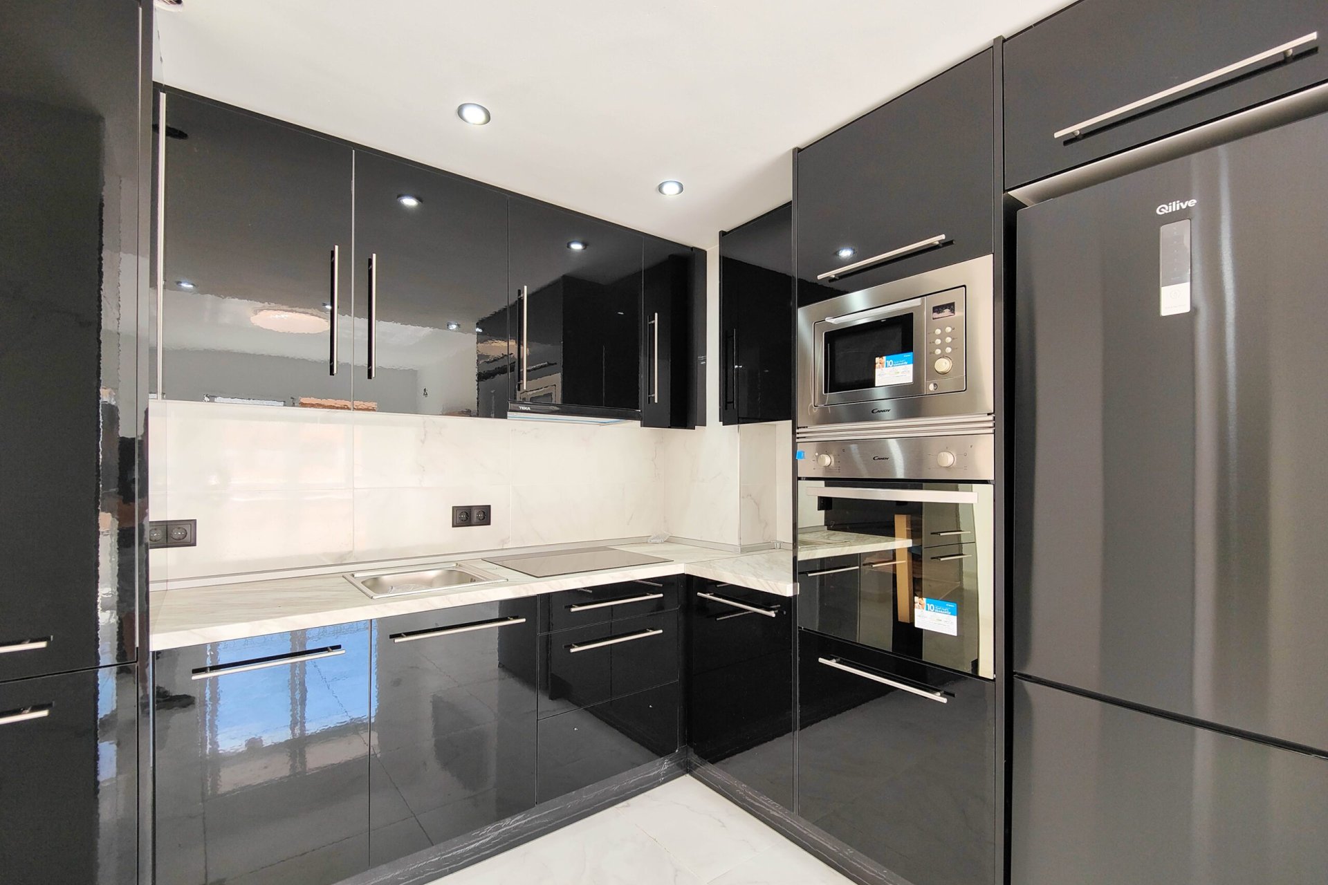 Återförsäljning - Apartment -
Orihuela Costa