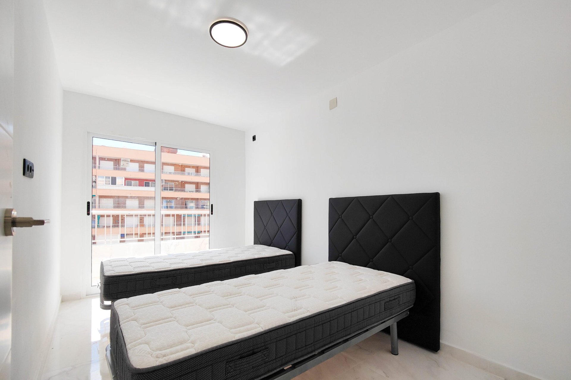 Återförsäljning - Apartment -
Orihuela Costa