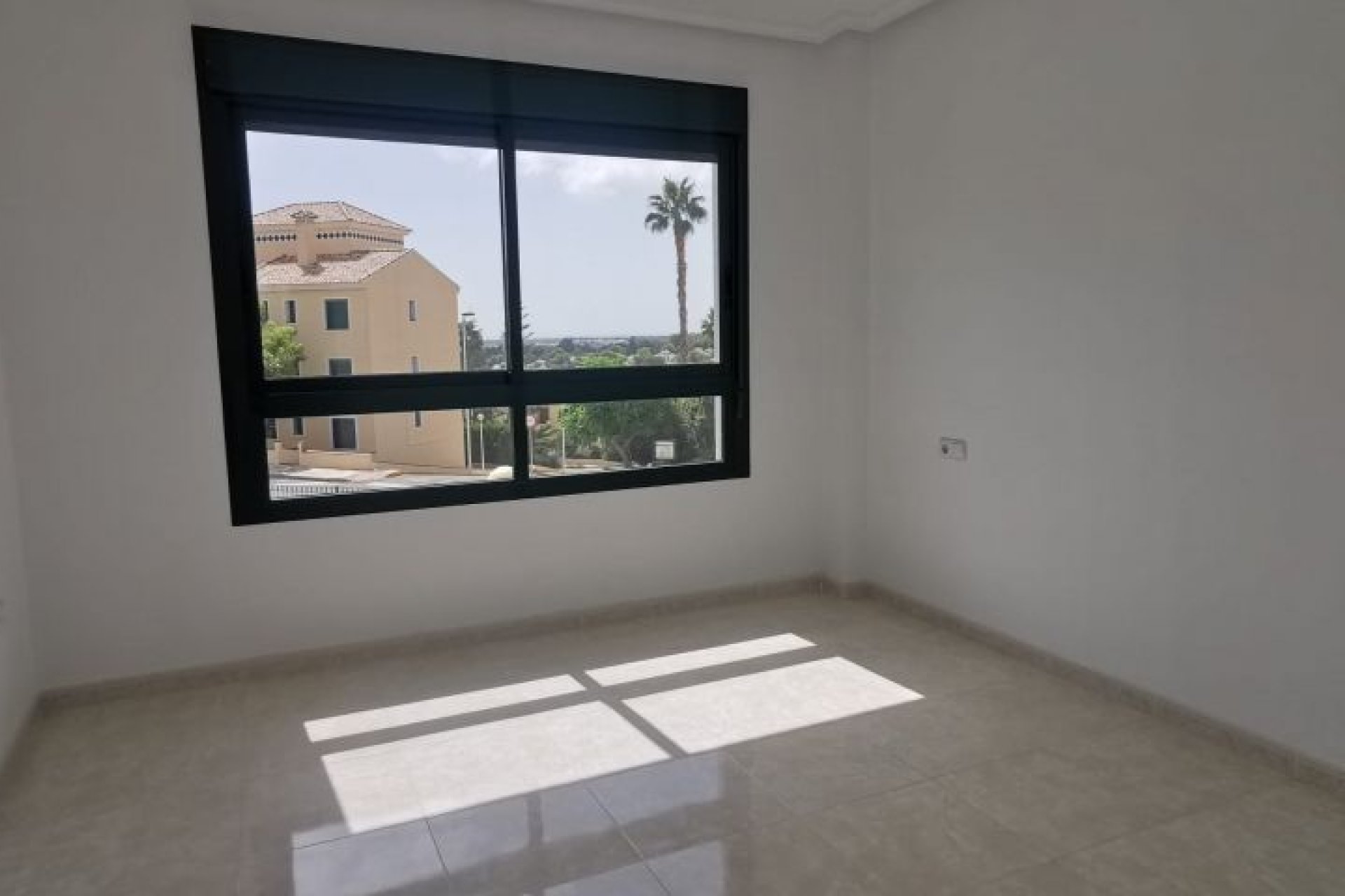 Återförsäljning - Apartment -
Orihuela Costa