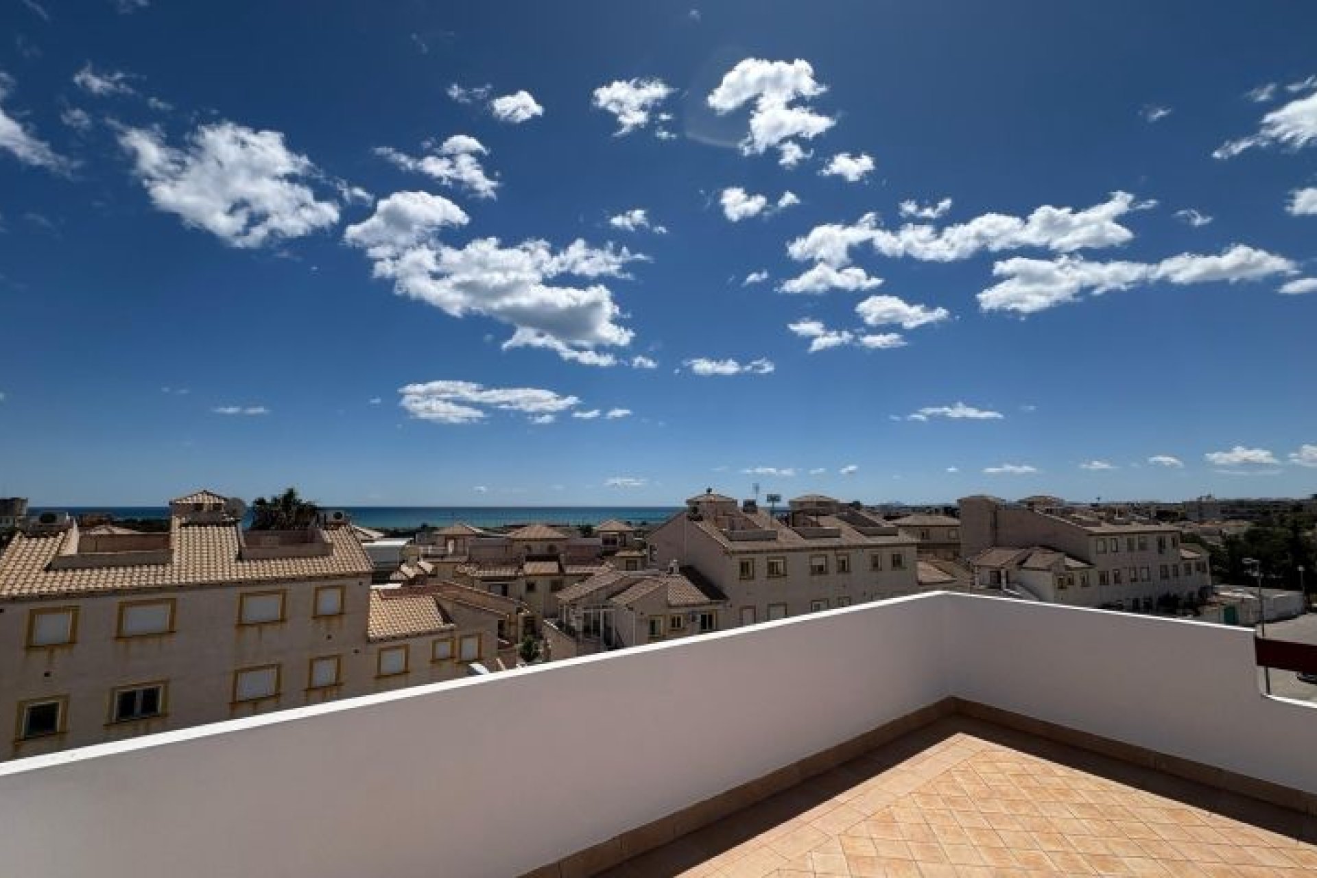 Återförsäljning - Apartment -
Orihuela Costa
