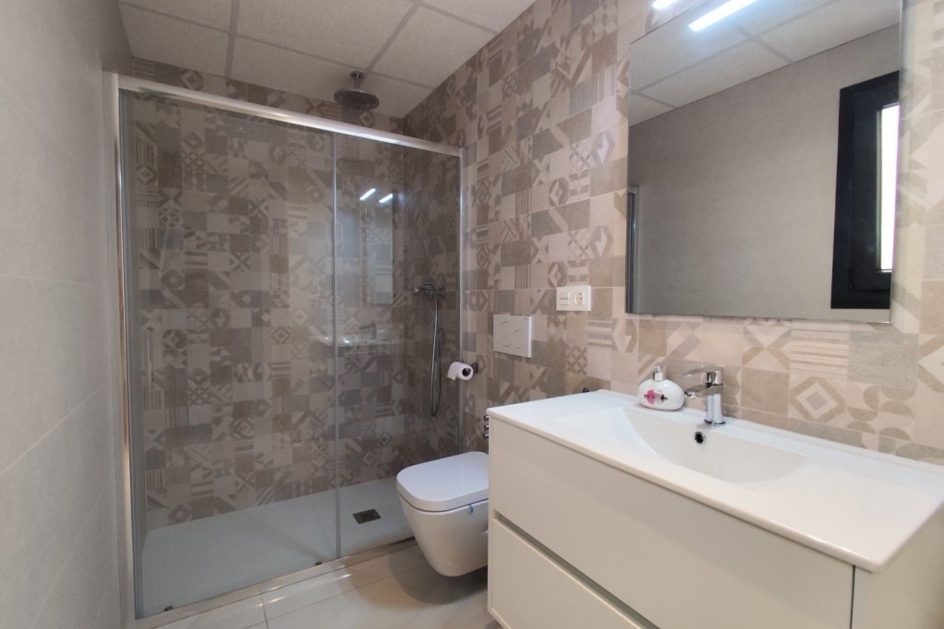 Återförsäljning - Apartment -
Orihuela Costa