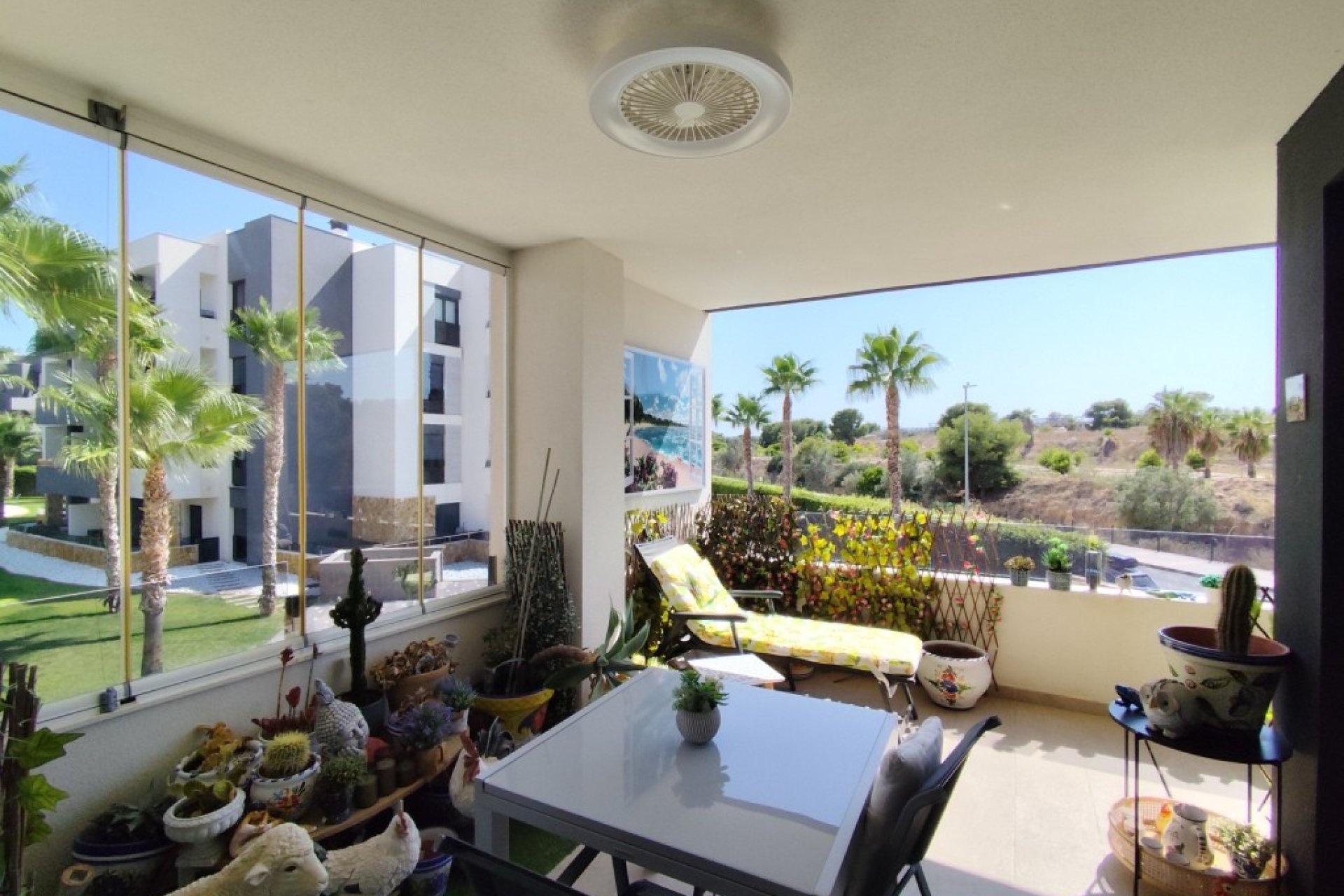 Återförsäljning - Apartment -
Orihuela Costa