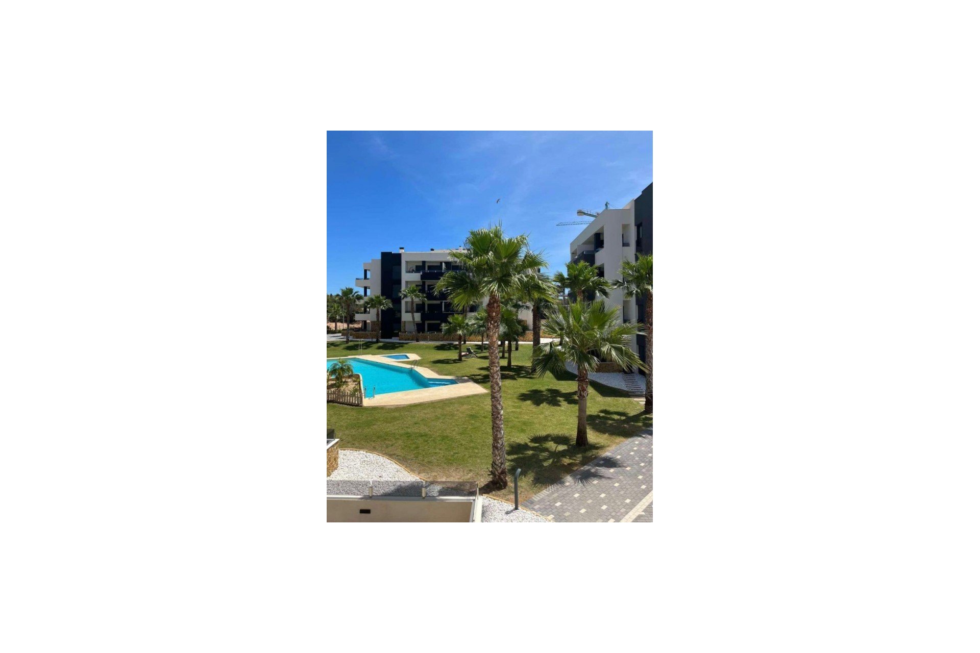 Återförsäljning - Apartment -
Orihuela Costa