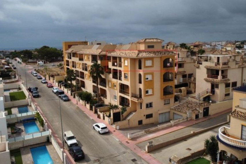 Återförsäljning - Apartment -
Orihuela Costa