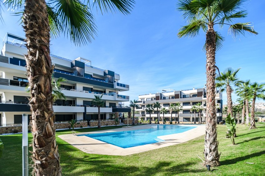 Återförsäljning - Apartment -
Orihuela Costa