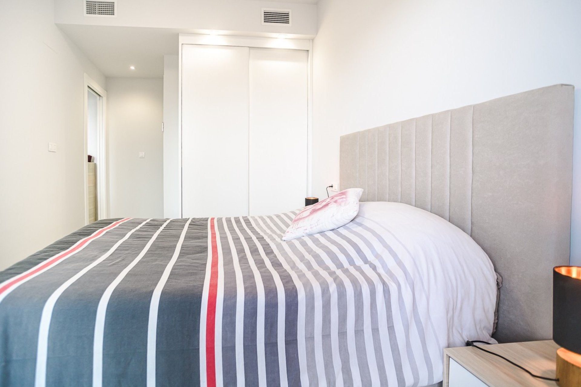 Återförsäljning - Apartment -
Orihuela Costa