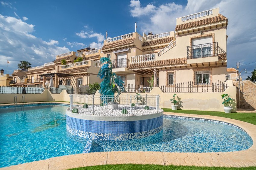 Återförsäljning - Apartment -
Orihuela Costa