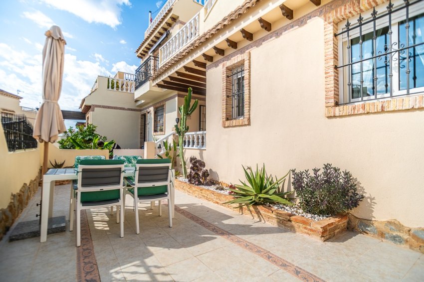 Återförsäljning - Apartment -
Orihuela Costa