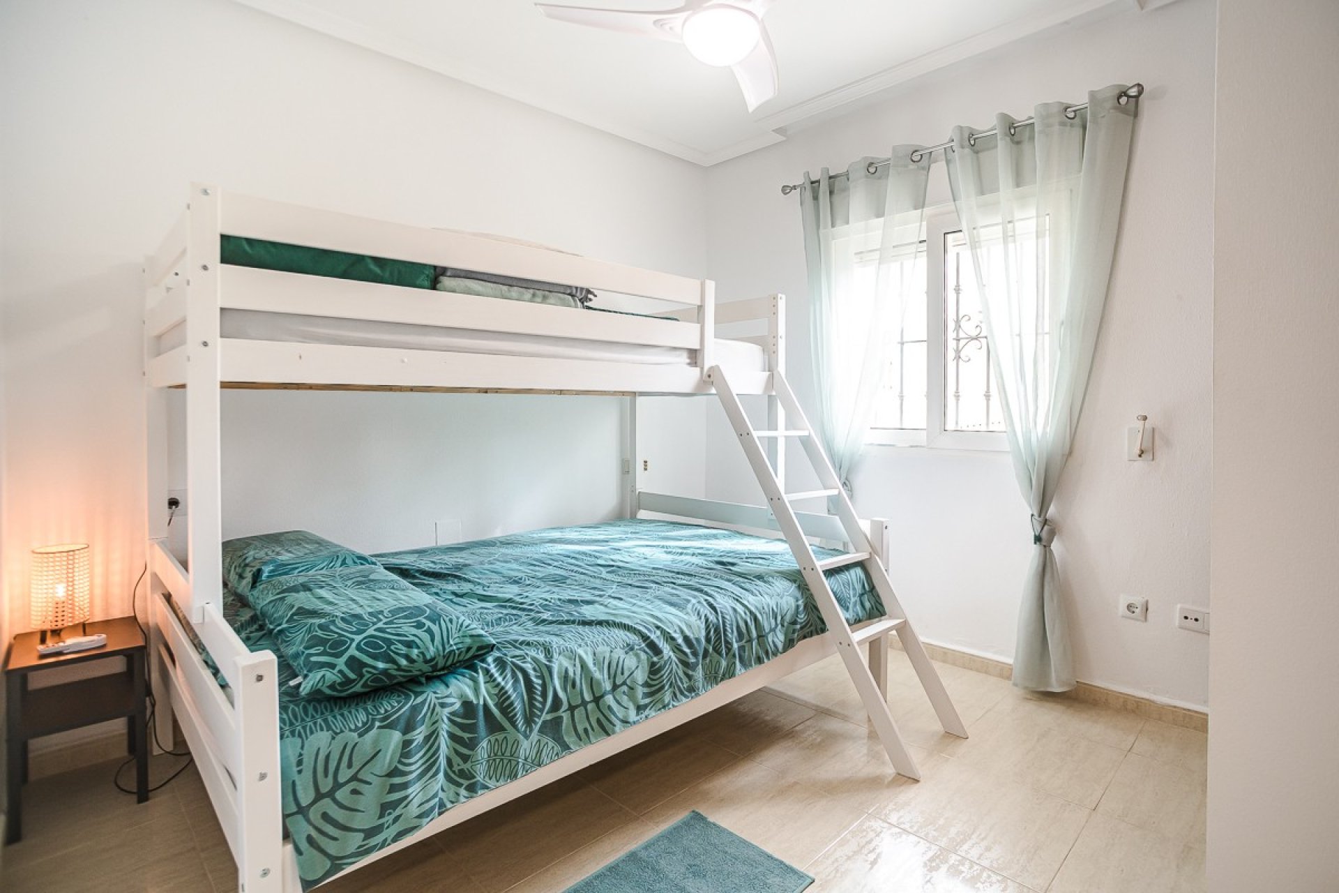 Återförsäljning - Apartment -
Orihuela Costa