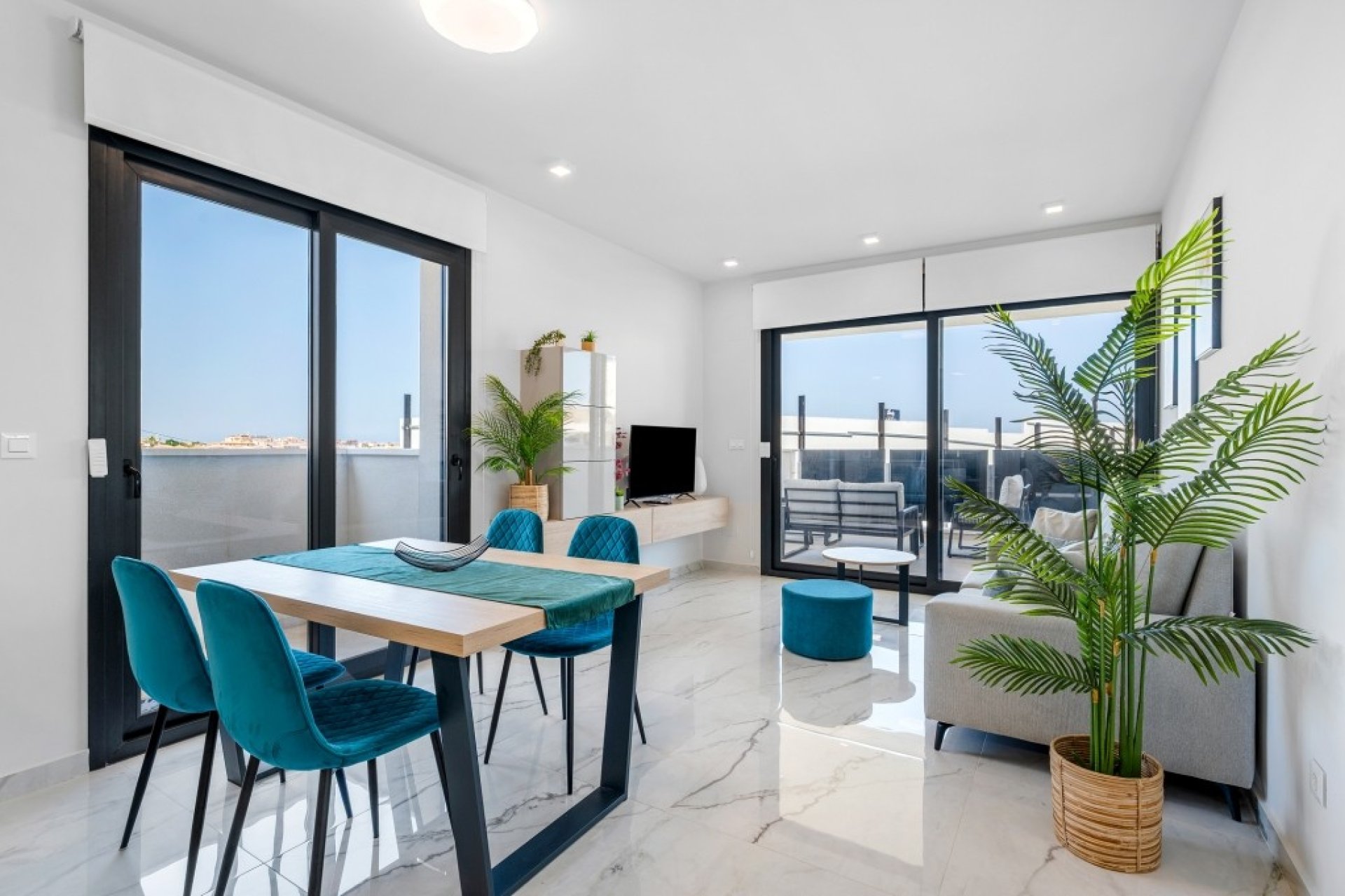 Återförsäljning - Apartment -
Orihuela Costa