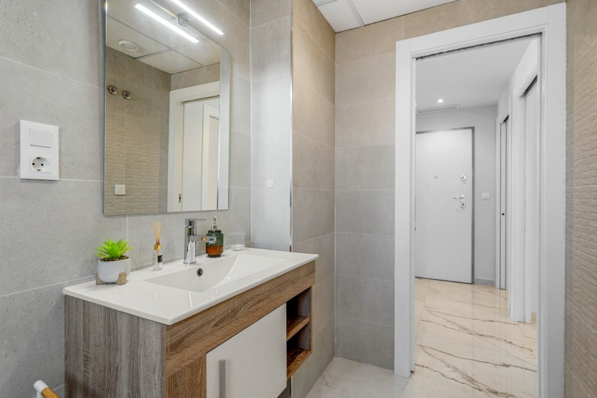 Återförsäljning - Apartment -
Orihuela Costa