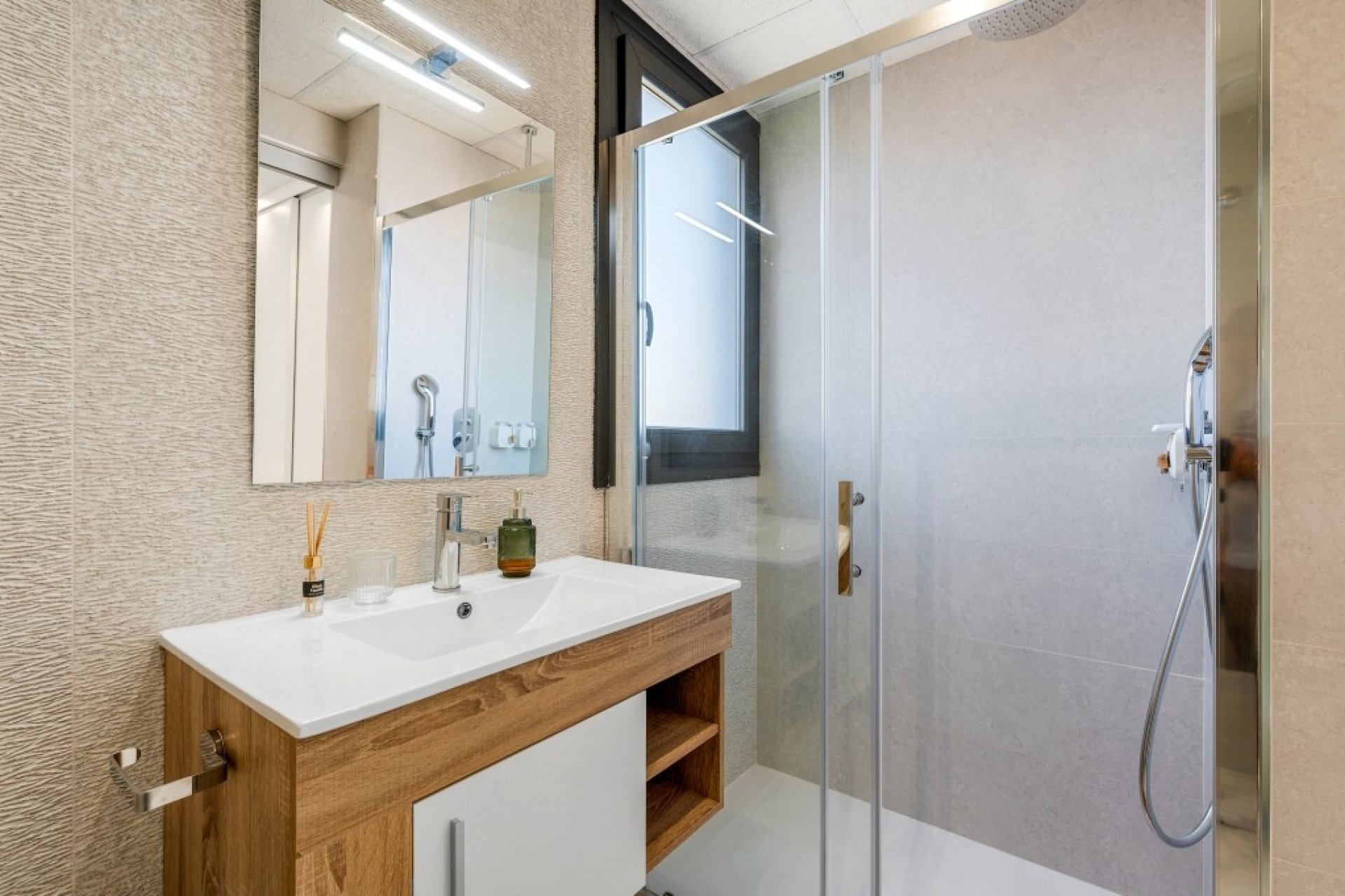 Återförsäljning - Apartment -
Orihuela Costa