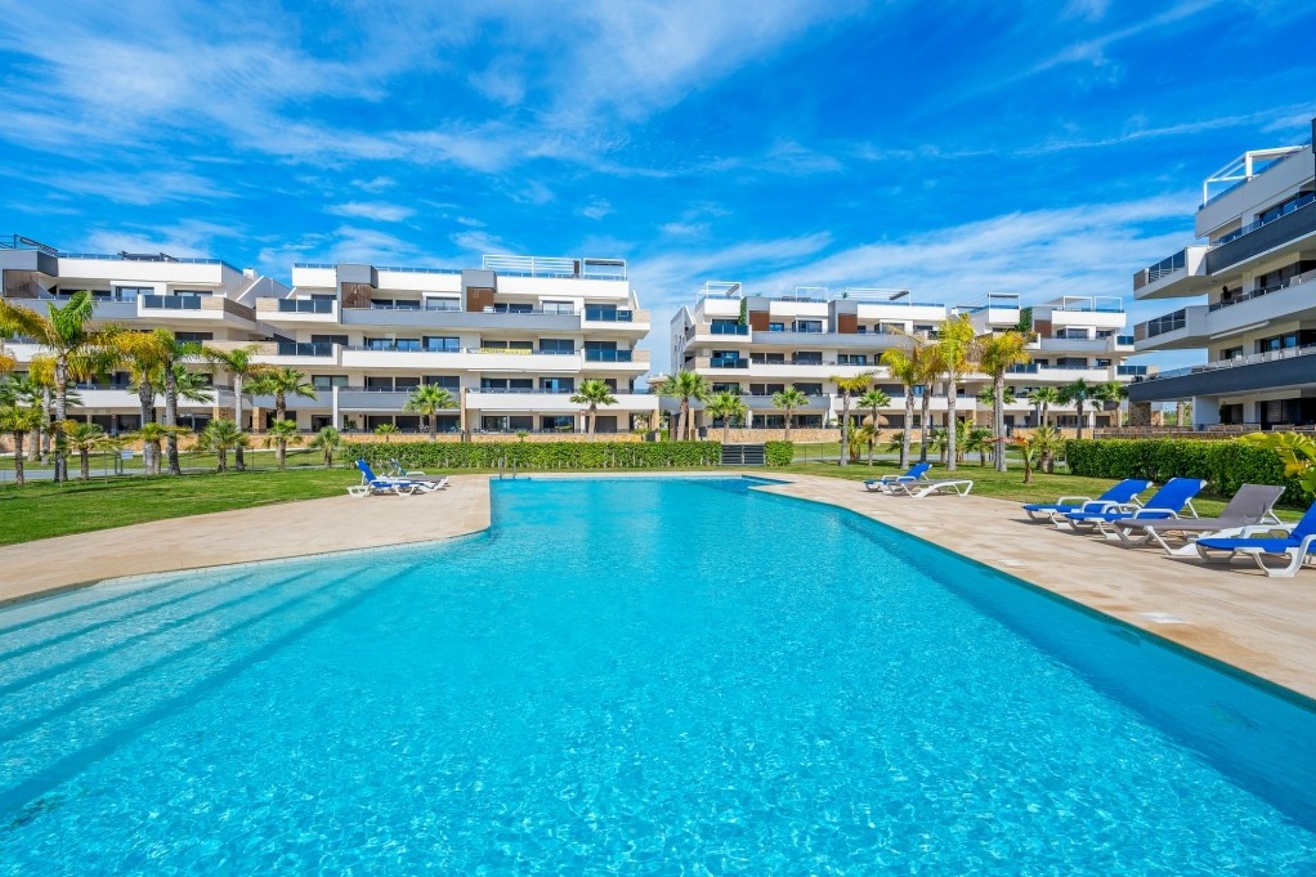 Återförsäljning - Apartment -
Orihuela Costa