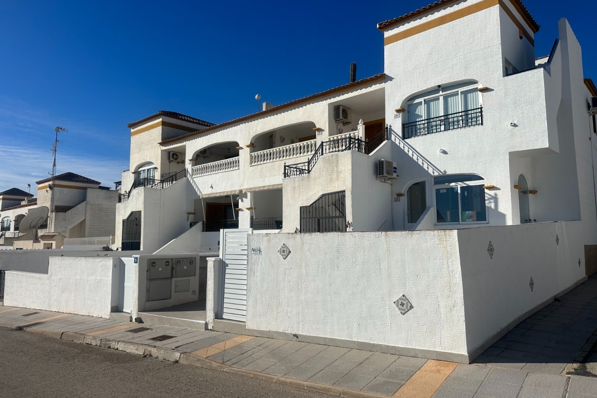 Återförsäljning - Apartment -
Orihuela - Entre Naranjos Vistabella