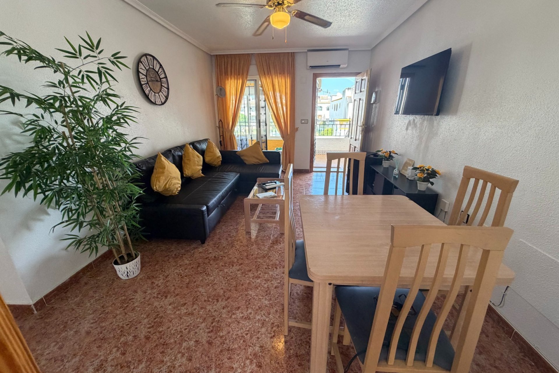 Återförsäljning - Apartment -
Orihuela - Entre Naranjos Vistabella