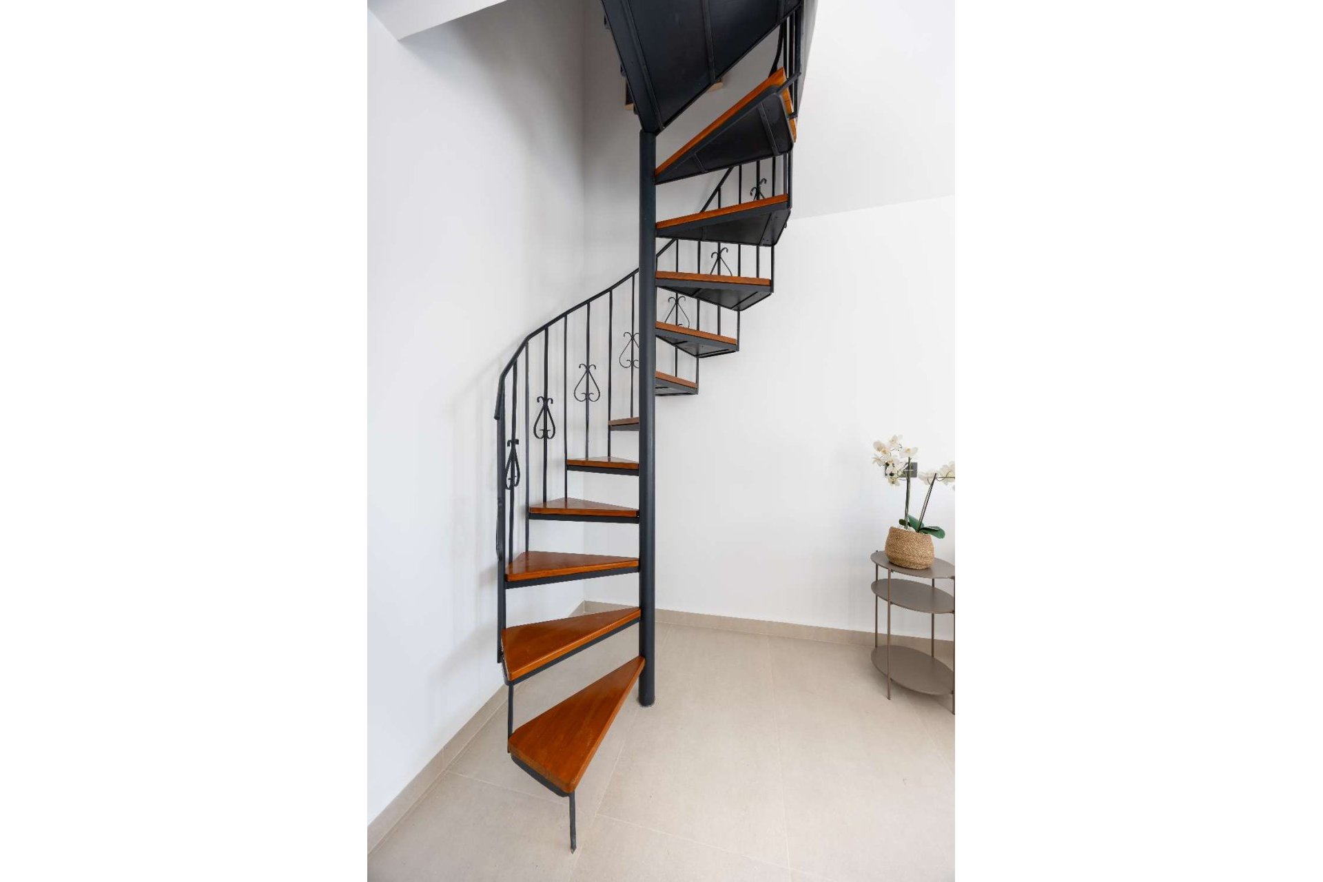 Återförsäljning - Apartment -
Orihuela - La Regia
