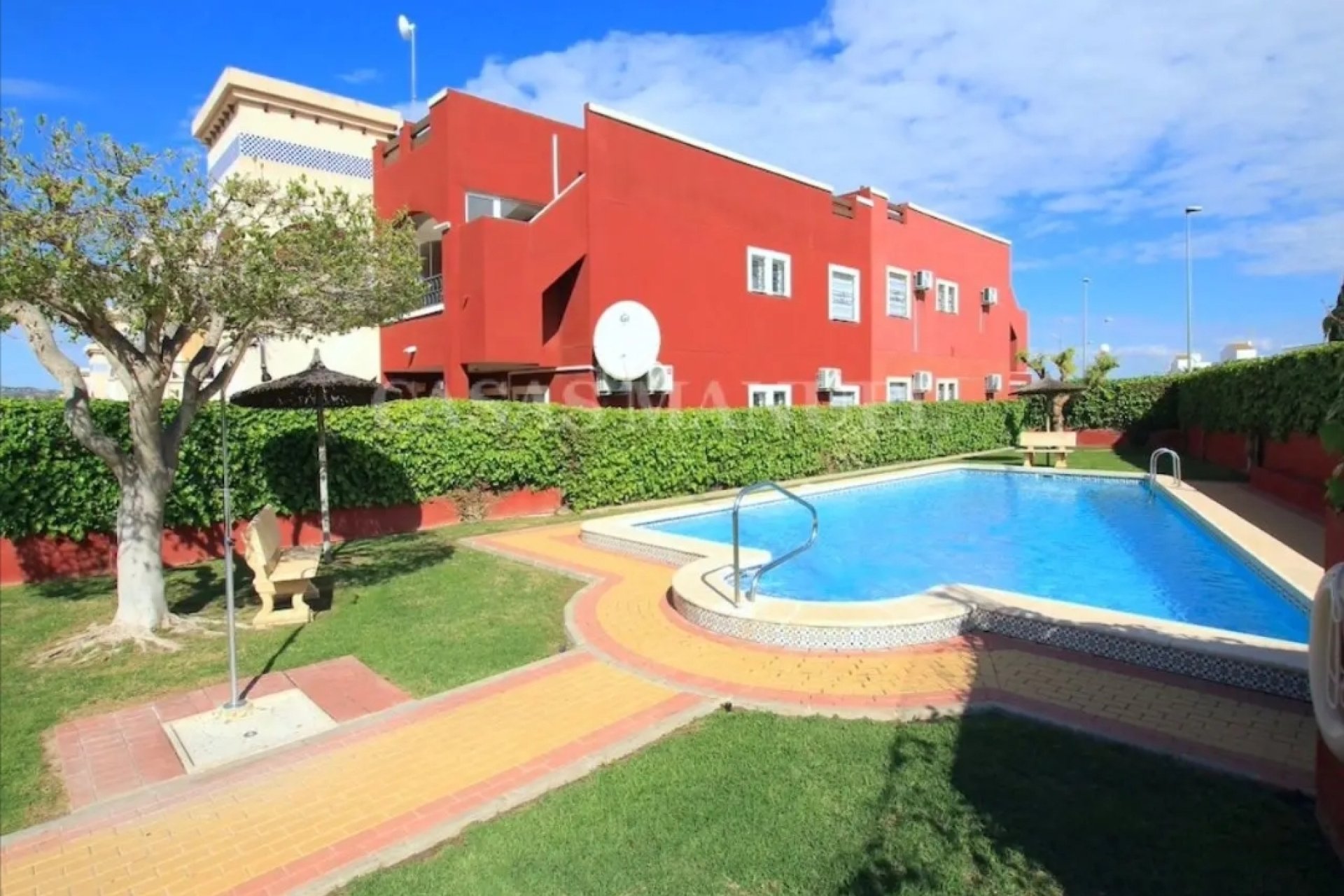 Återförsäljning - Apartment -
Orihuela - Los Balcones y los Altos