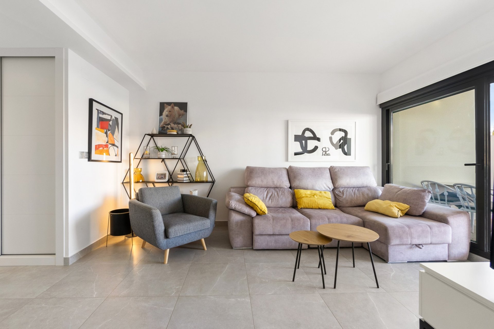 Återförsäljning - Apartment -
Orihuela - Orihuela Costa