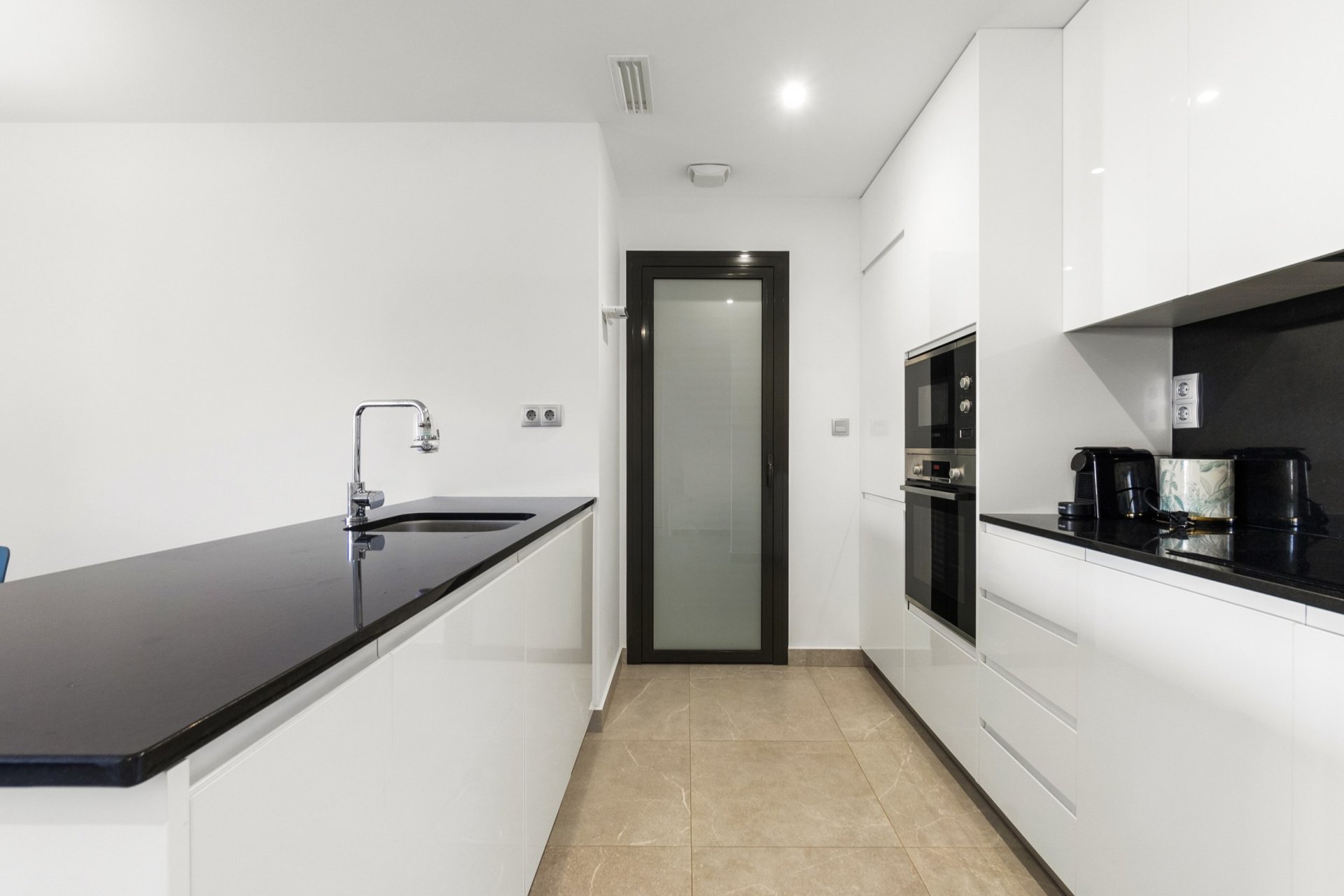 Återförsäljning - Apartment -
Orihuela - Orihuela Costa