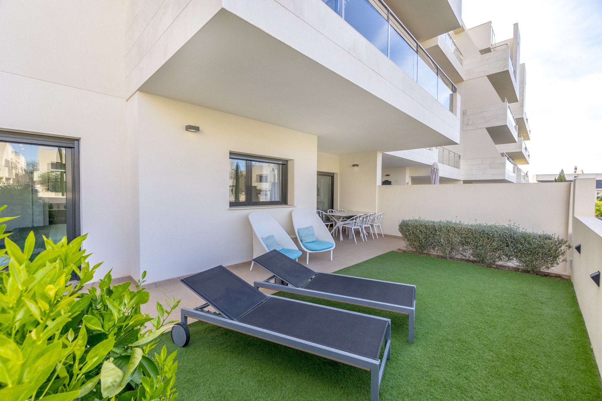 Återförsäljning - Apartment -
Orihuela - Orihuela Costa