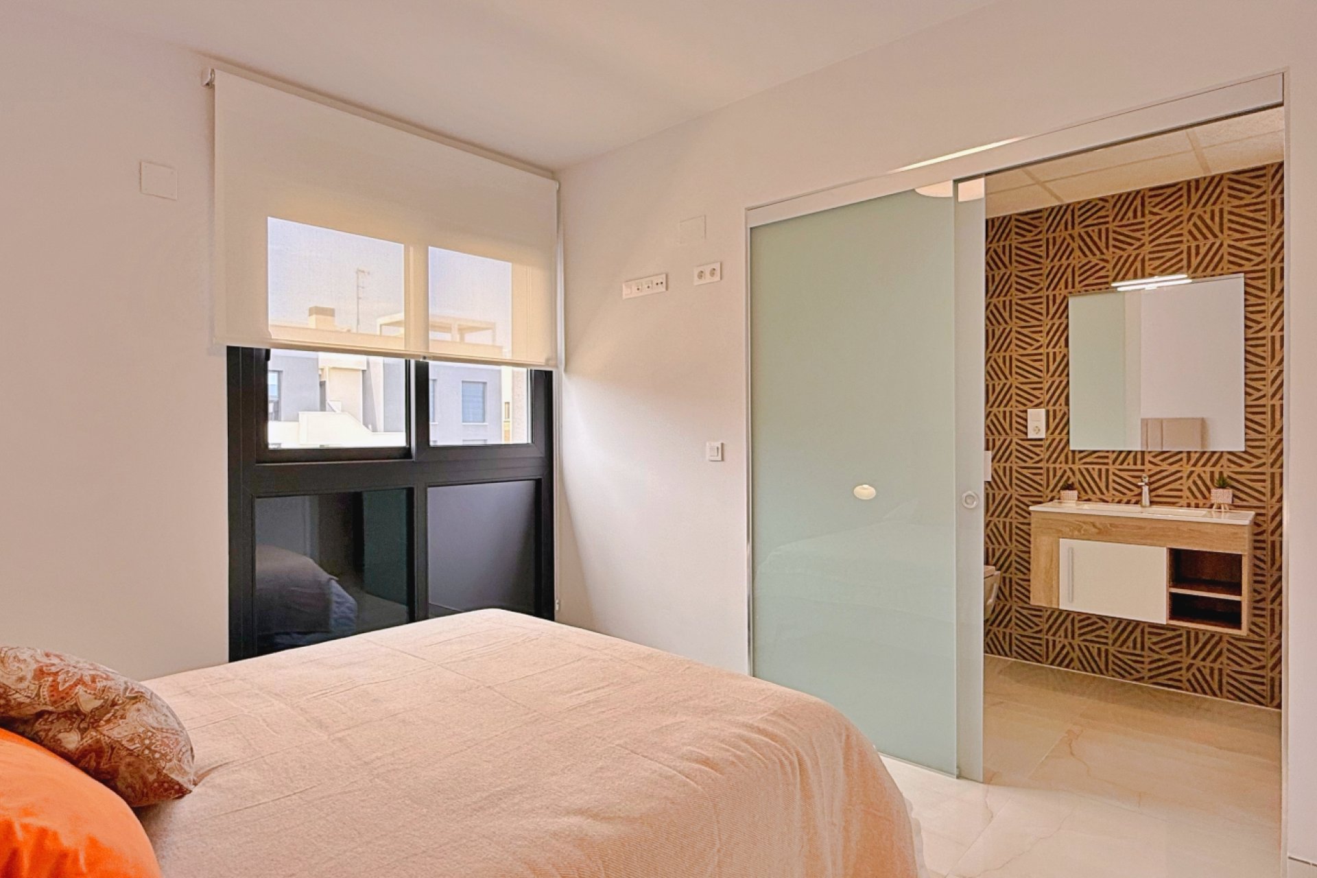 Återförsäljning - Apartment -
Orihuela - Orihuela Costa