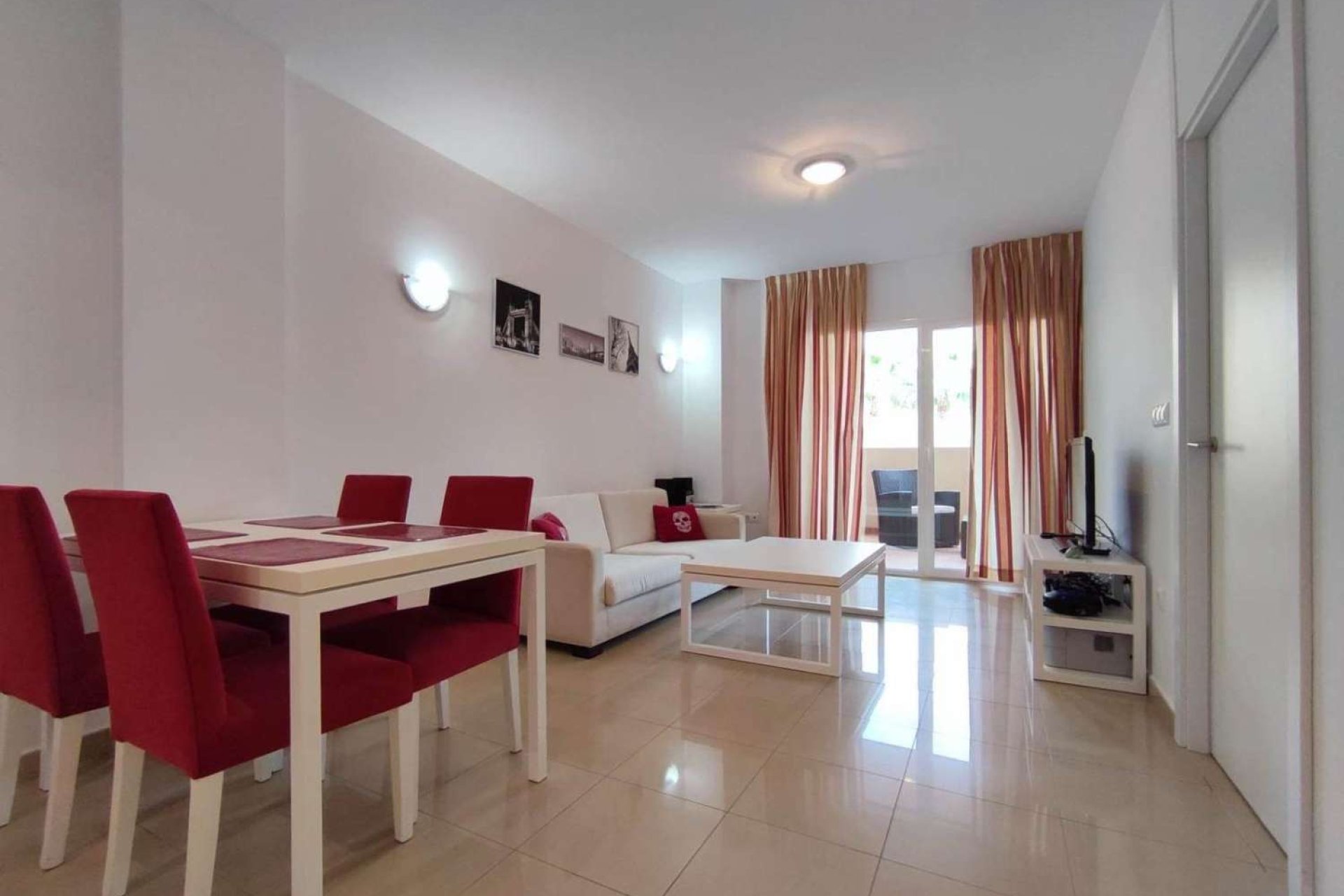 Återförsäljning - Apartment -
Orihuela - Playa Flamenca