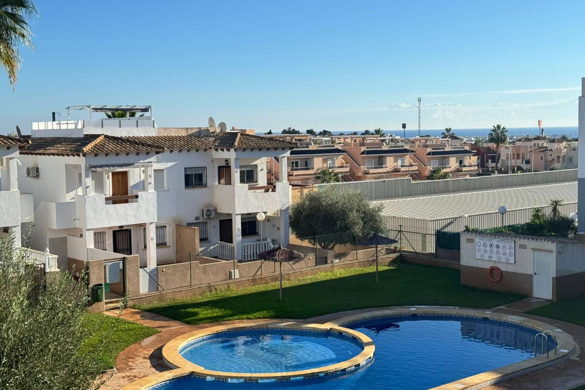 Återförsäljning - Apartment -
Orihuela - Punta Prima