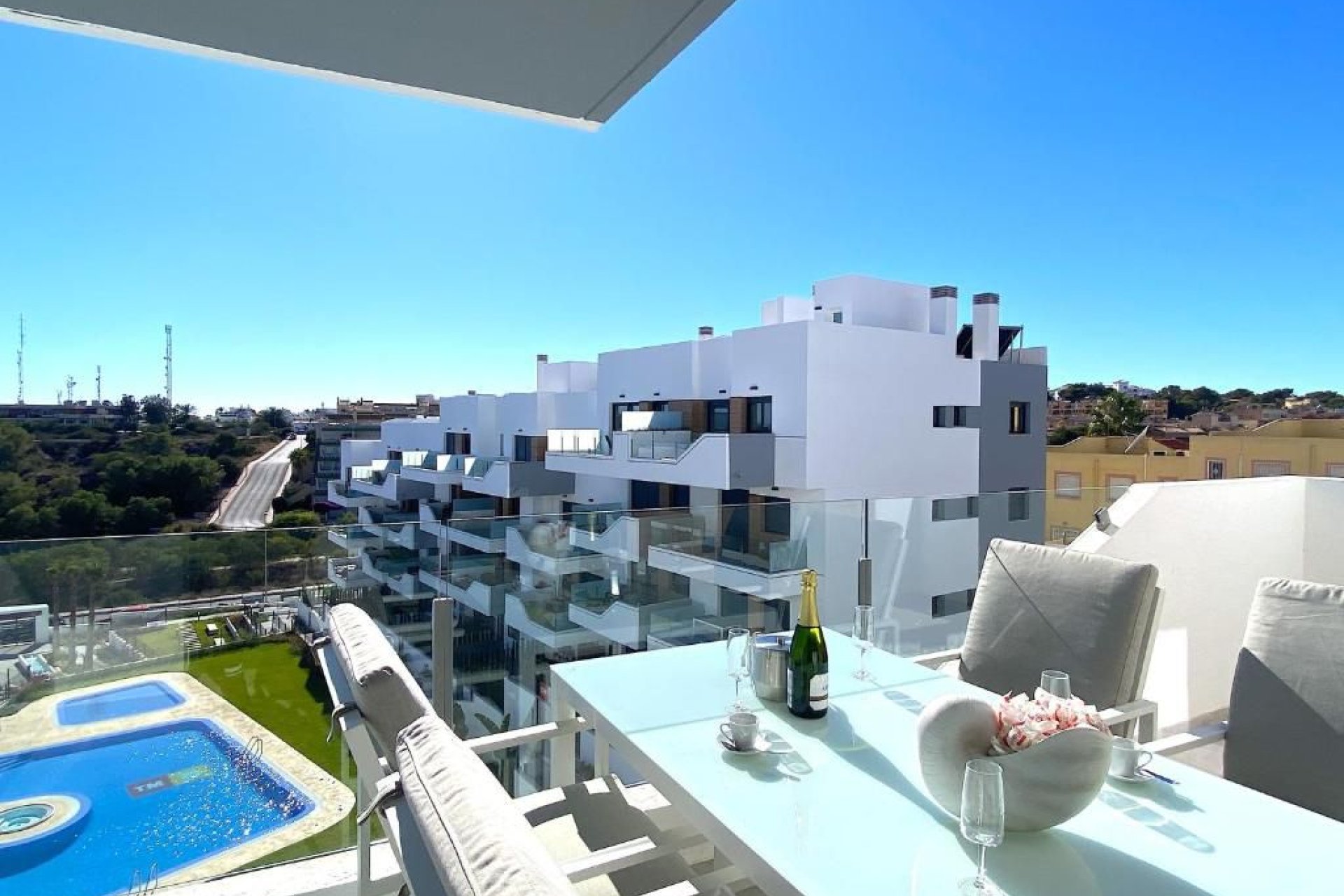 Återförsäljning - Apartment -
Orihuela - Villamartín-Las Filipinas