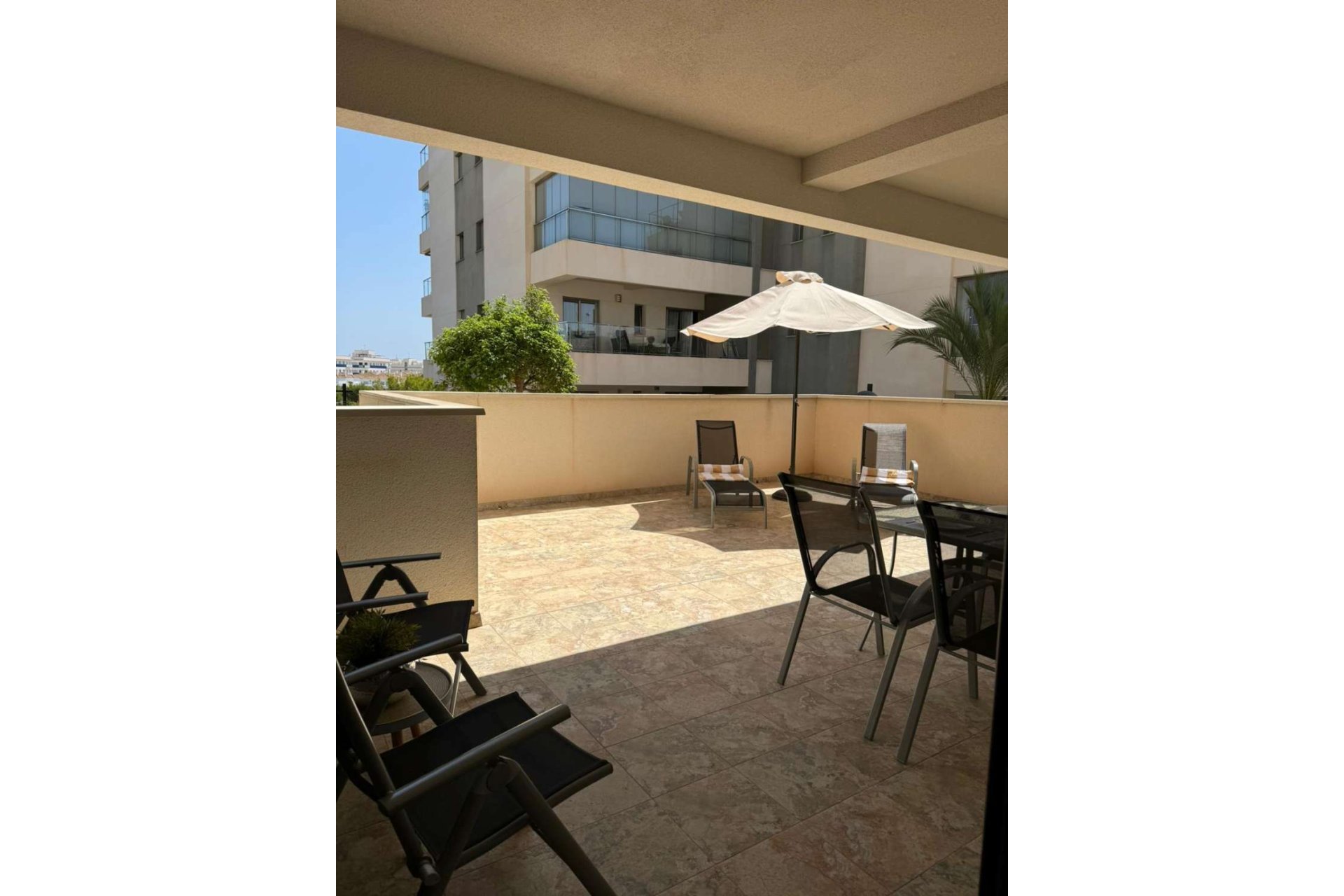 Återförsäljning - Apartment -
Orihuela - Villamartín-Las Filipinas