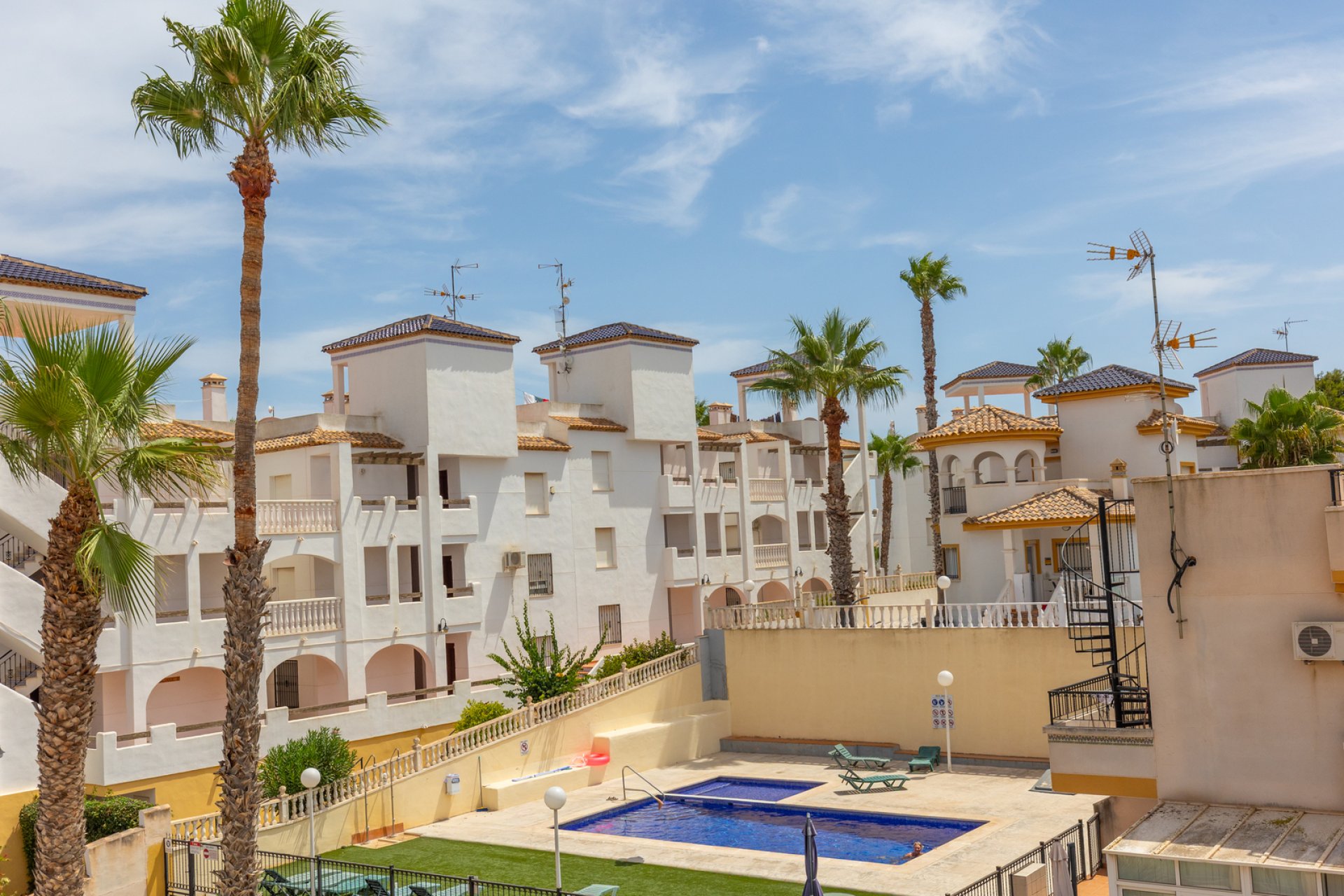 Återförsäljning - Apartment -
Orihuela - Villamartin