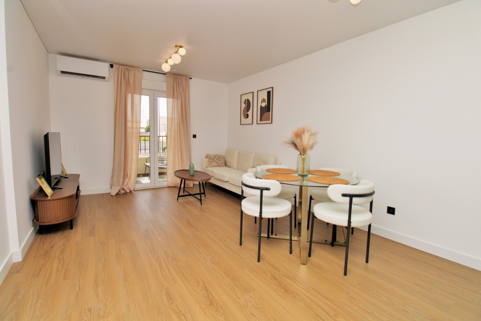 Återförsäljning - Apartment -
Pilar de la Horadada - Torre De La Horadada