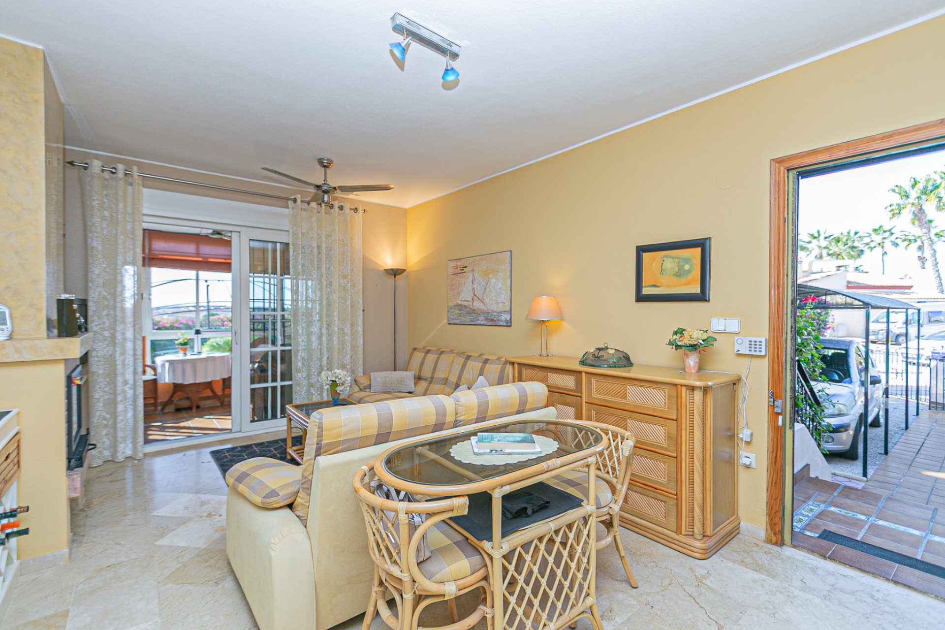 Återförsäljning - Apartment -
Playa Flamenca