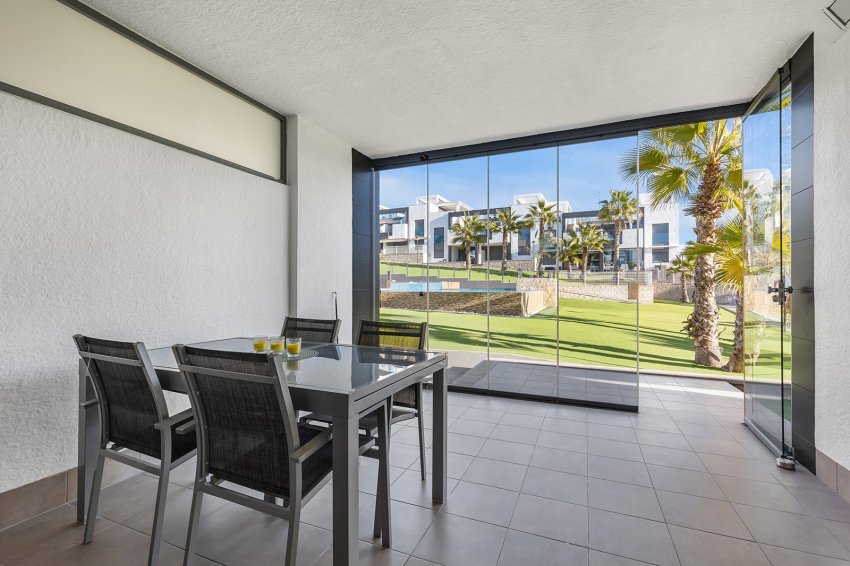 Återförsäljning - Apartment -
Punta Prima