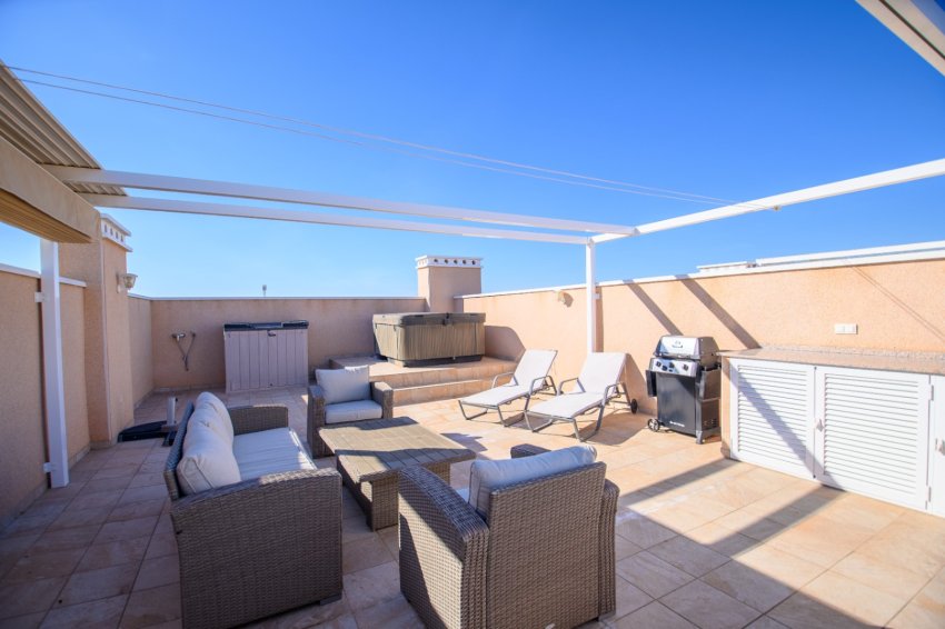 Återförsäljning - Apartment -
Punta Prima