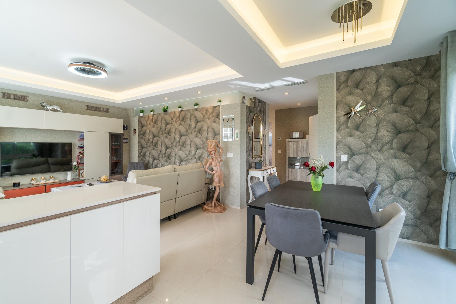 Återförsäljning - Apartment -
Rojales - Centro de la Ciudad Quesada