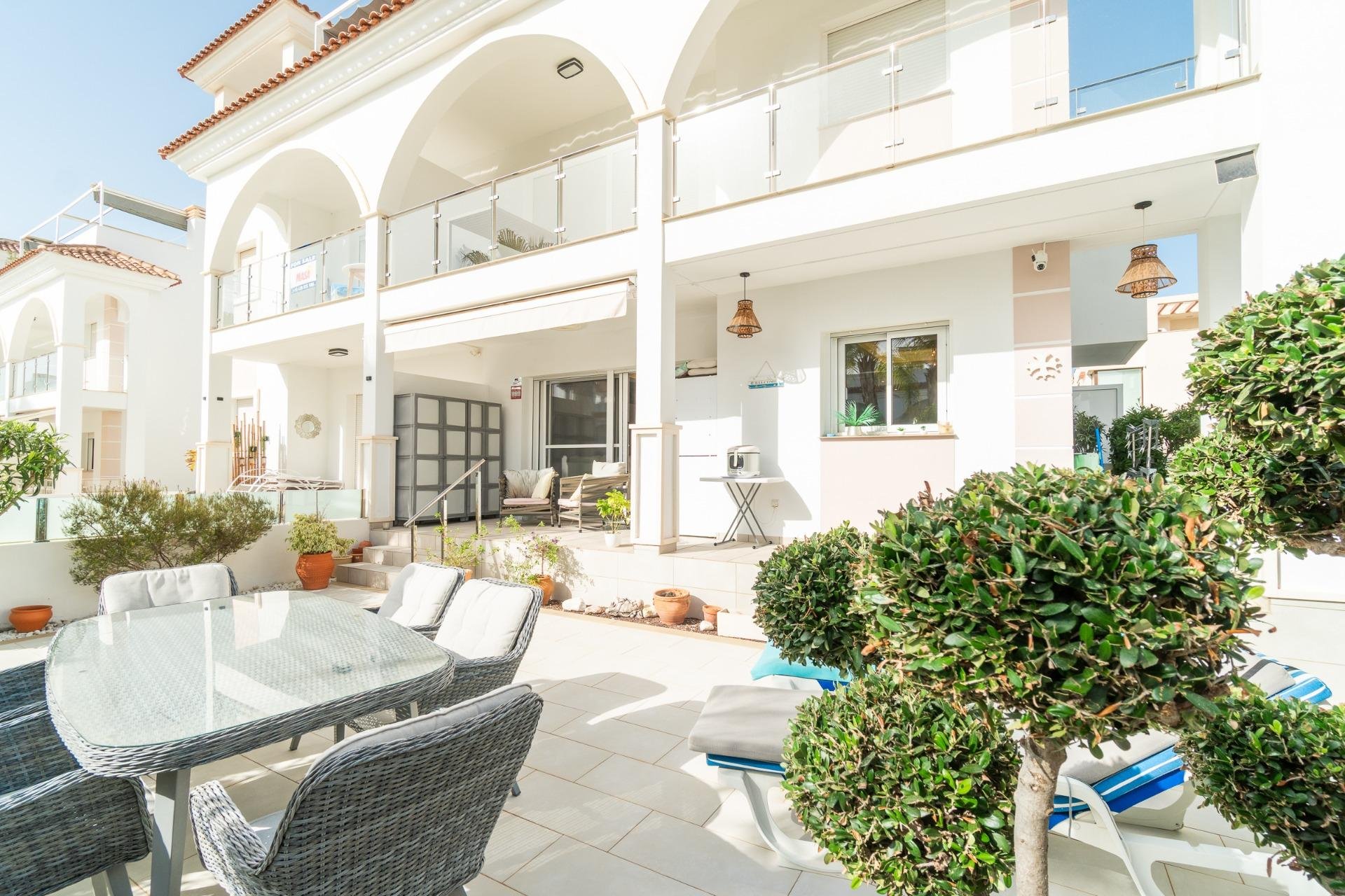 Återförsäljning - Apartment -
Rojales - Centro de la Ciudad Quesada