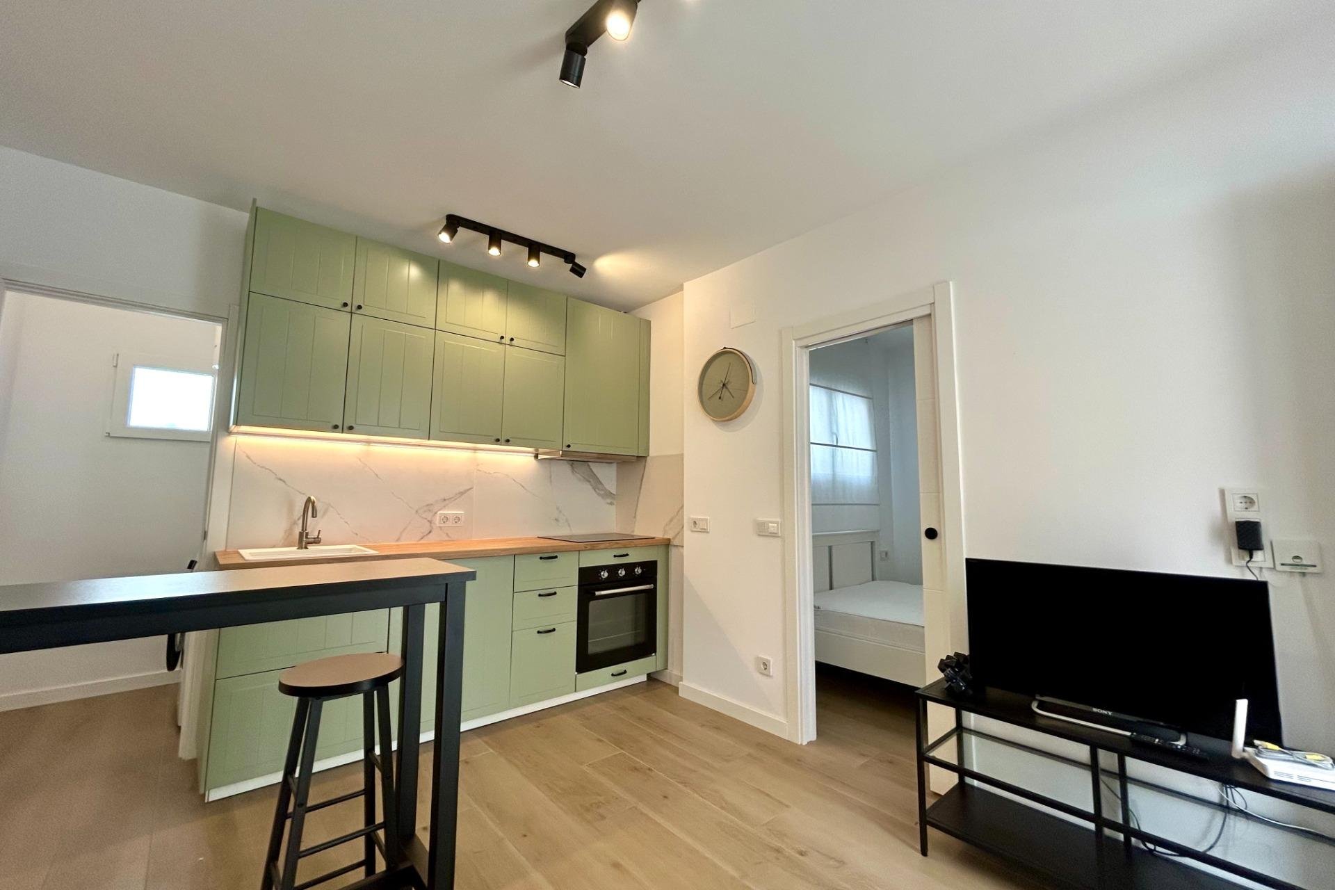 Återförsäljning - Apartment -
San Miguel - Las filipinas