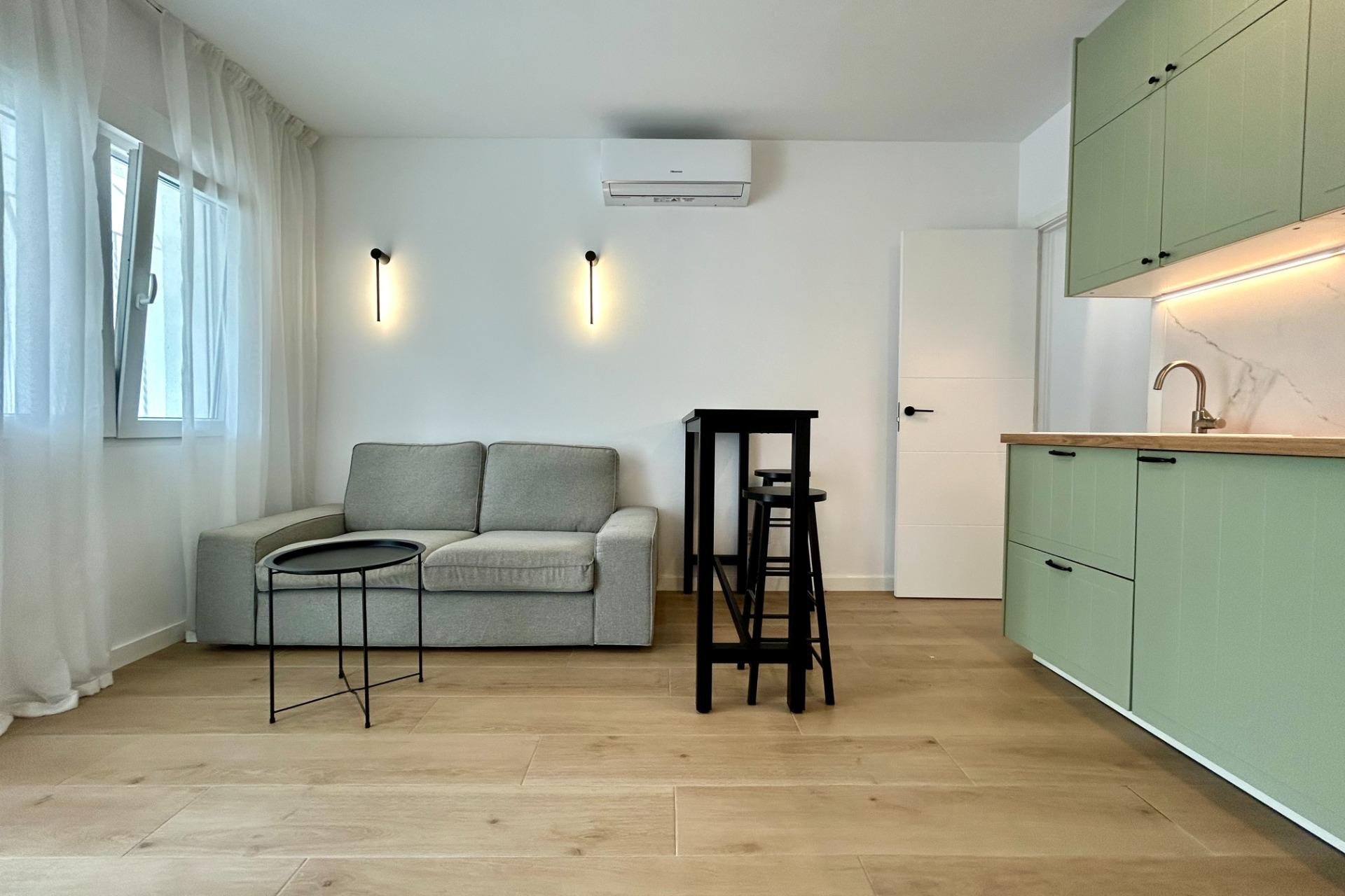 Återförsäljning - Apartment -
San Miguel - Las filipinas